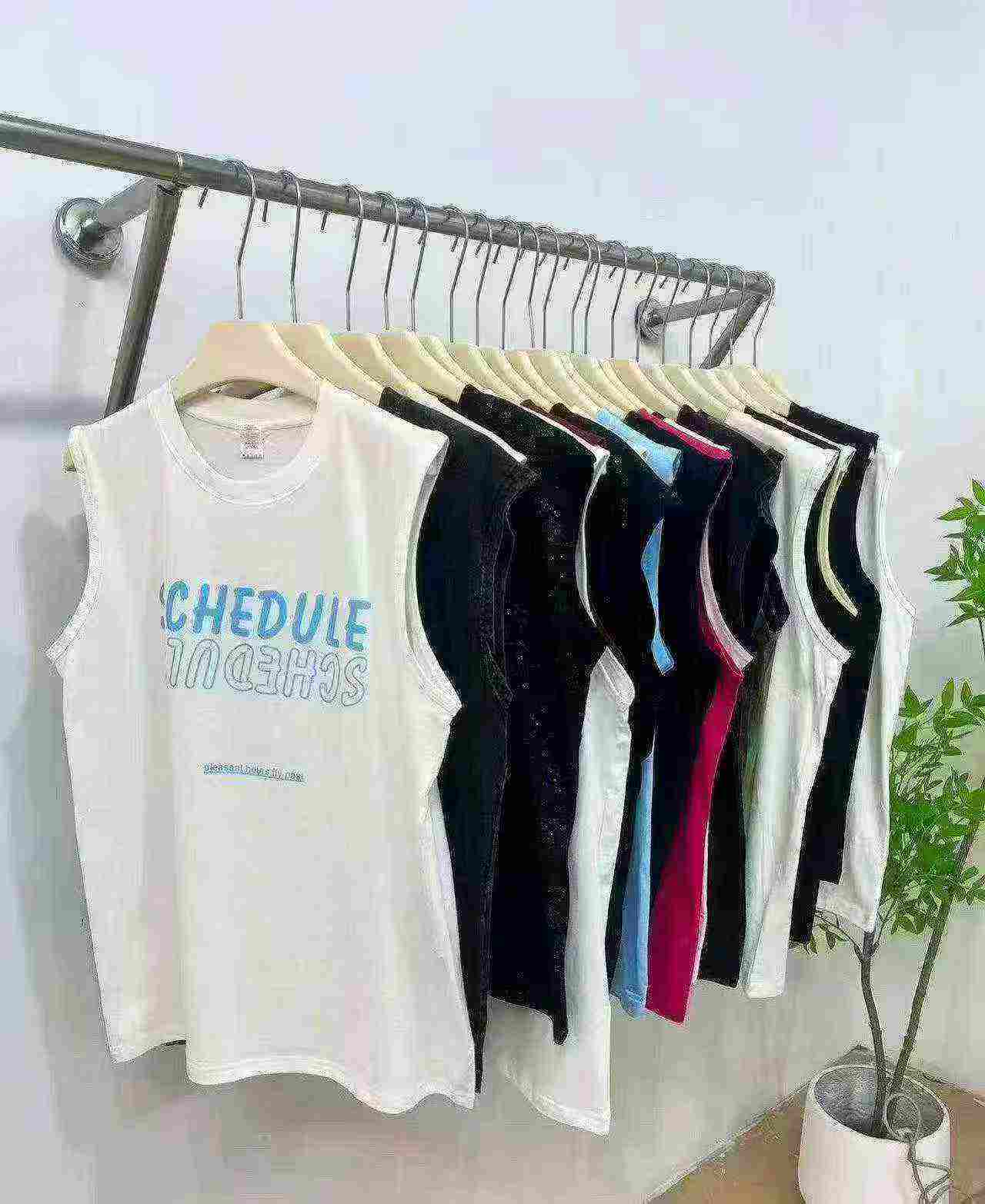2000 Pcs Pure Cotton Men & Women Plus Size Sleeveless Tank Tops - Image 5