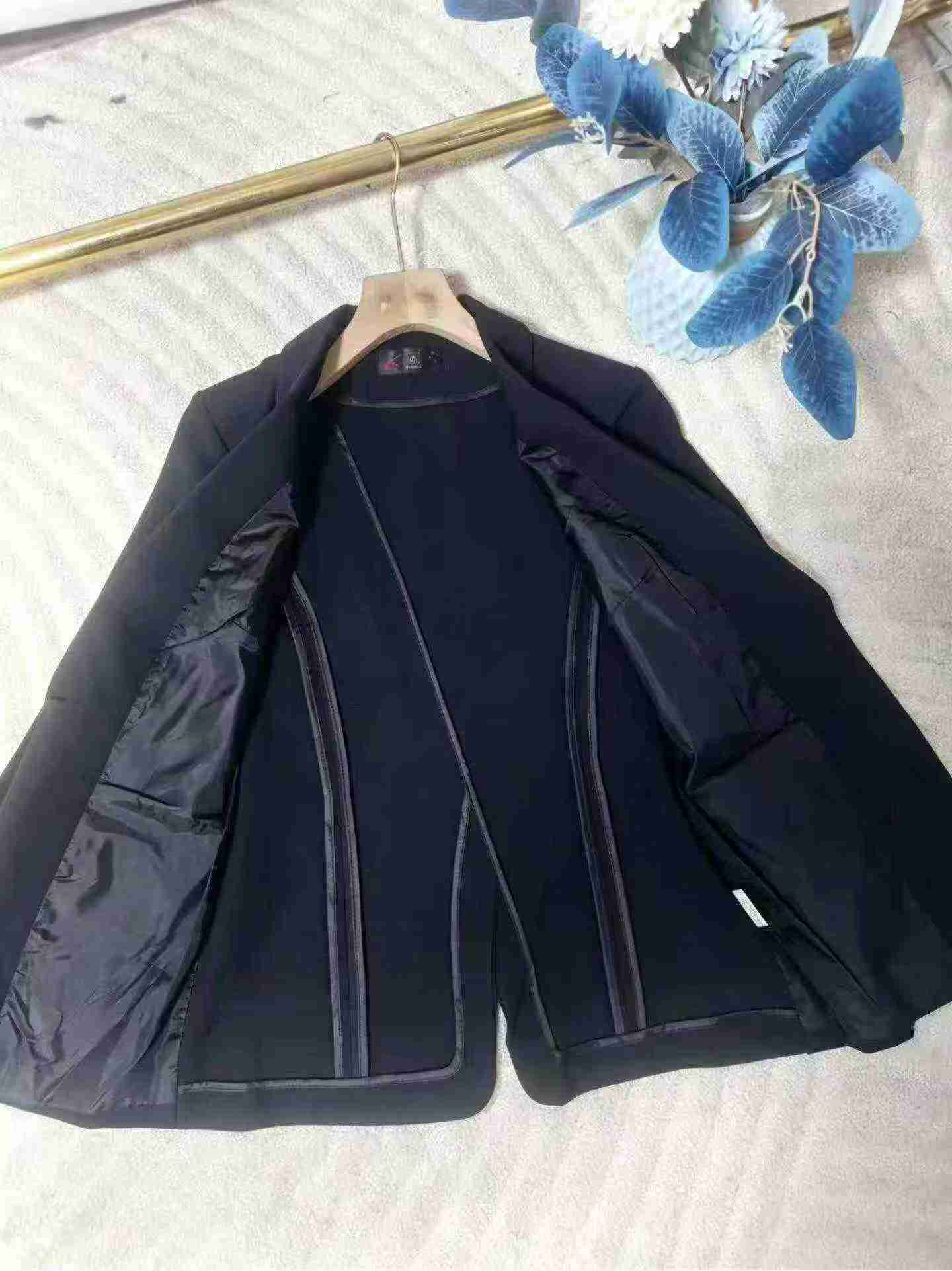 Clearance High Quality Professional Suits About 160 Pieces - Image 4