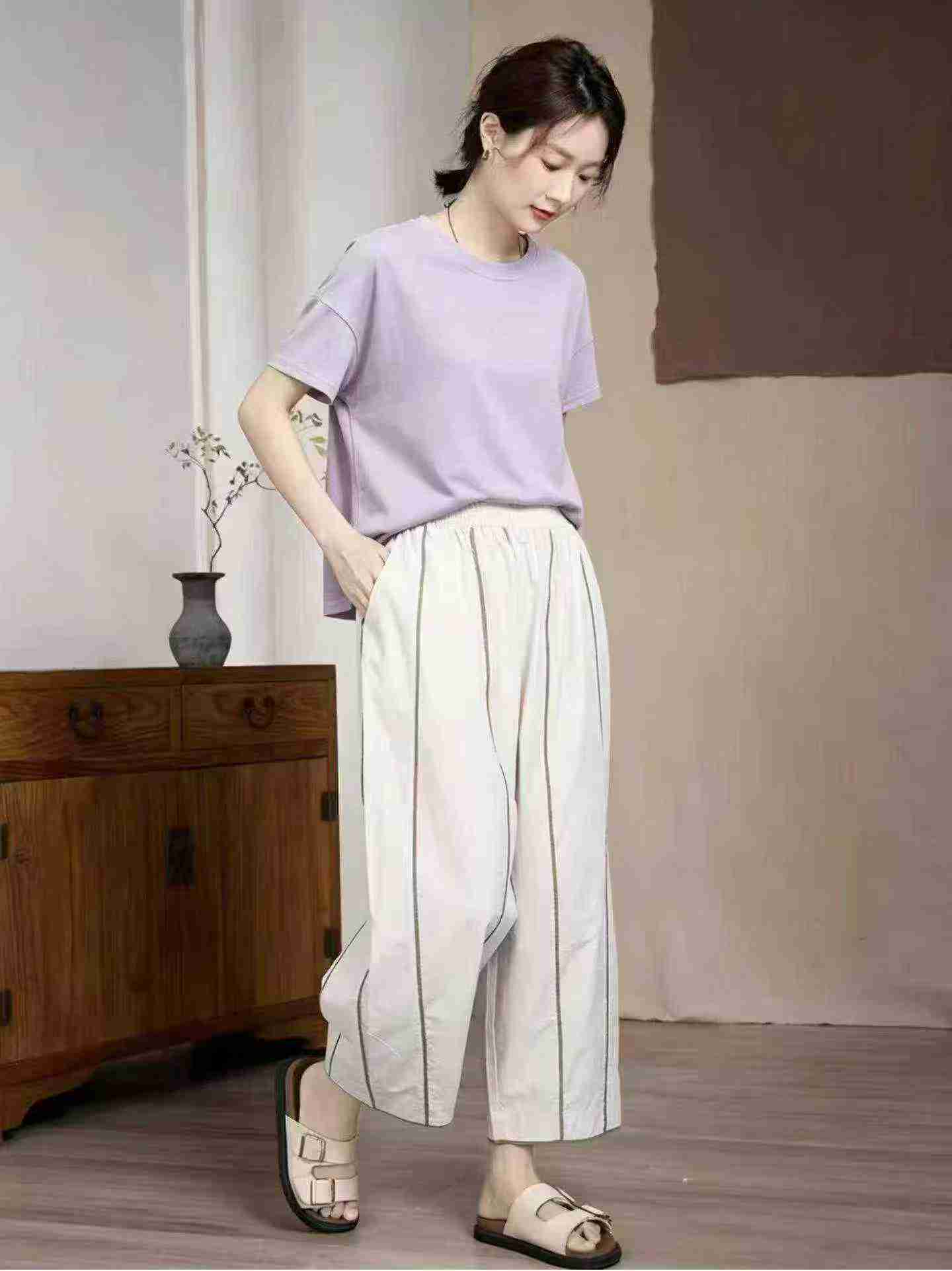 Unisex Short Sleeve T-Shirts About 15000 Pieces - Image 2