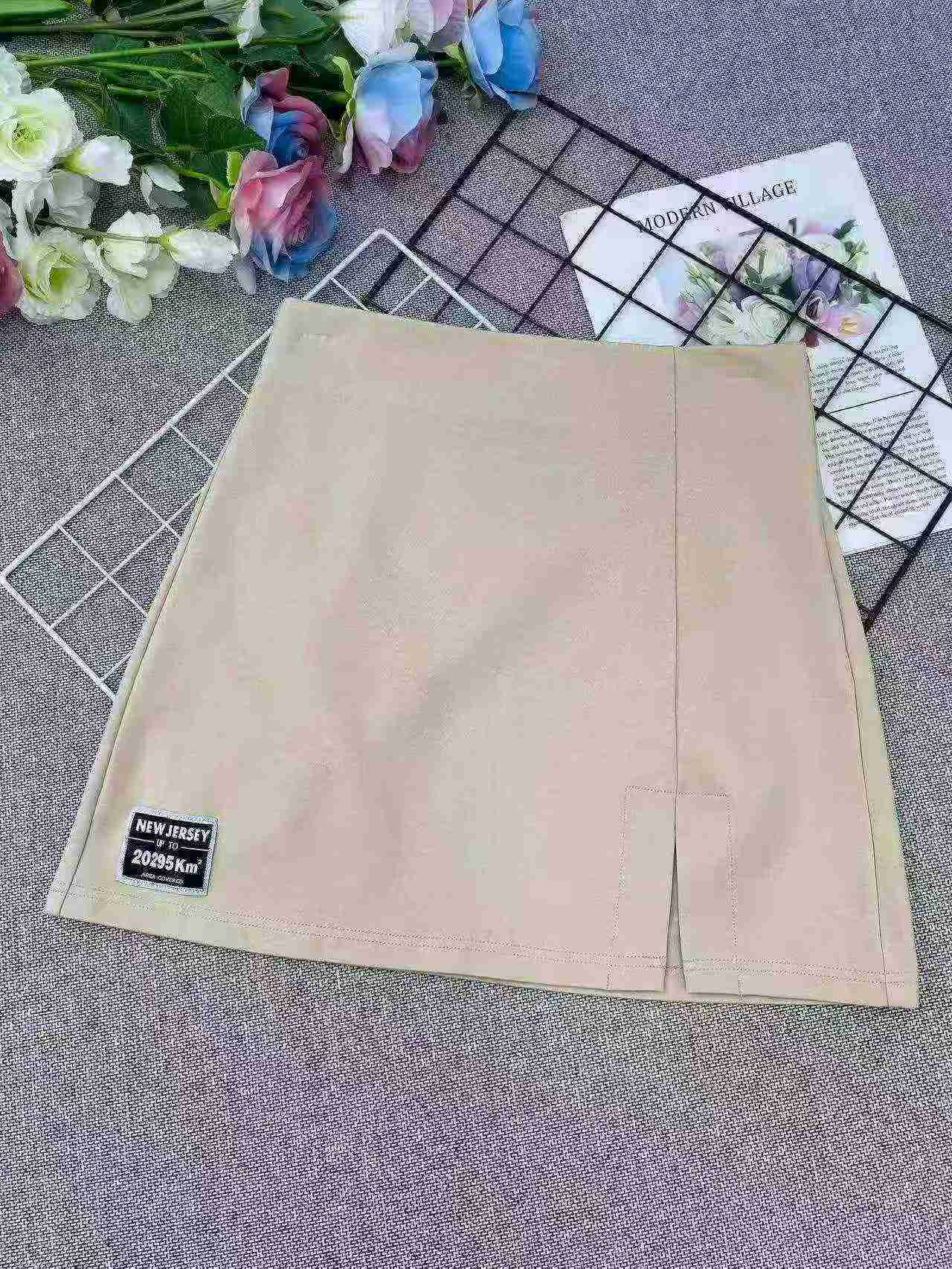 UR Brand Cut-label Mini Skirts, 120 Pieces, XS-S Size, With Individual Packaging - Image 3