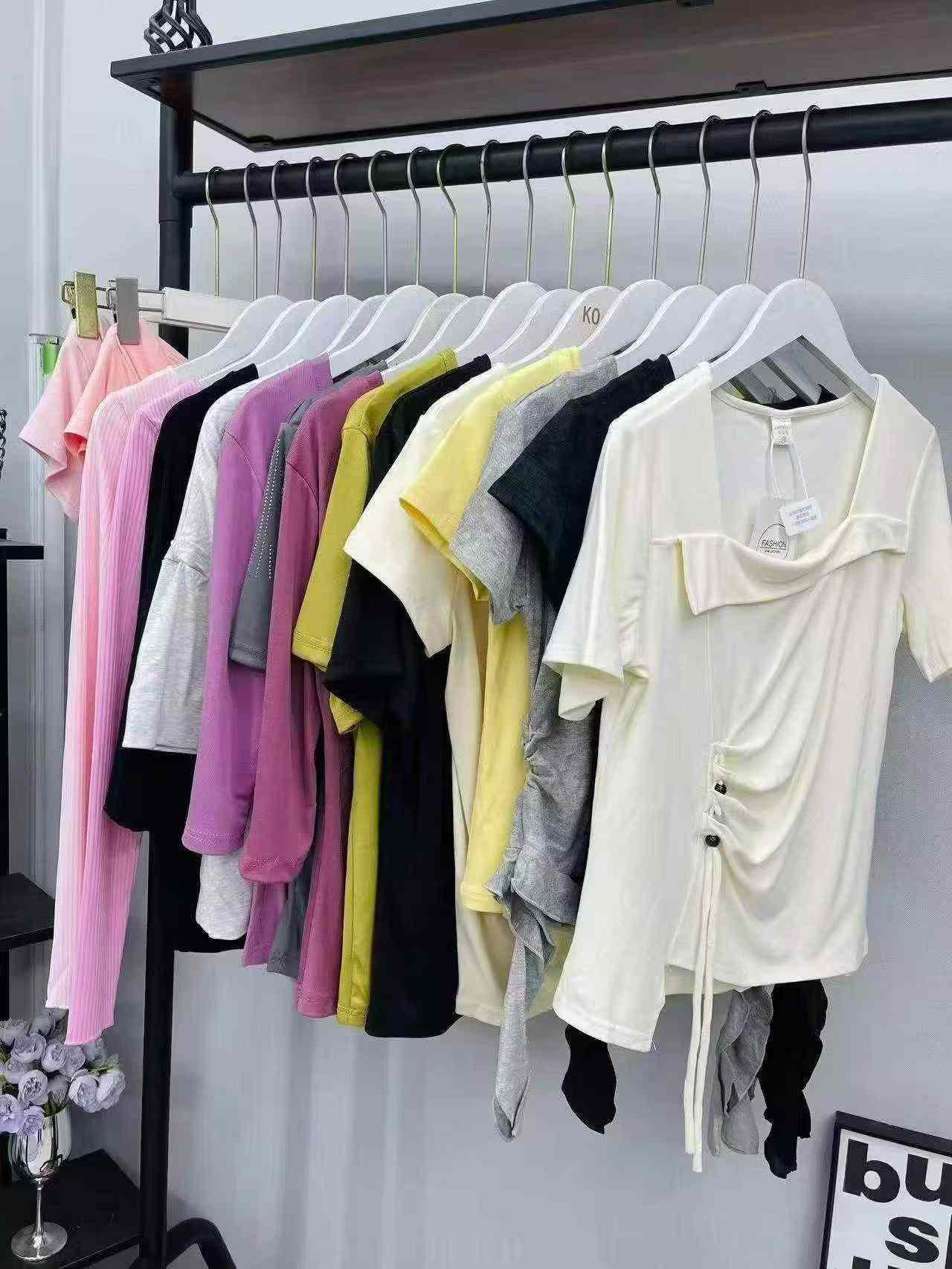 Women's Cotton Short Sleeve T-shirts, Total 366 Pieces Clearance - Image 7