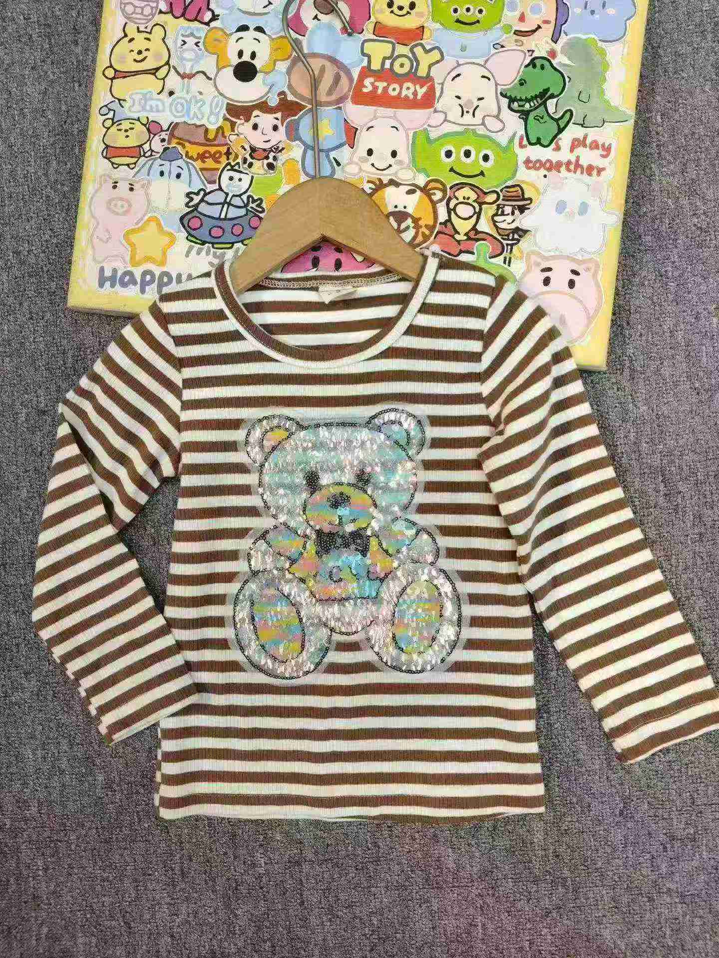 382 Piezas de Camisetas Infantiles de Manga Larga a Rayas de Estilo Coreano - Image 4