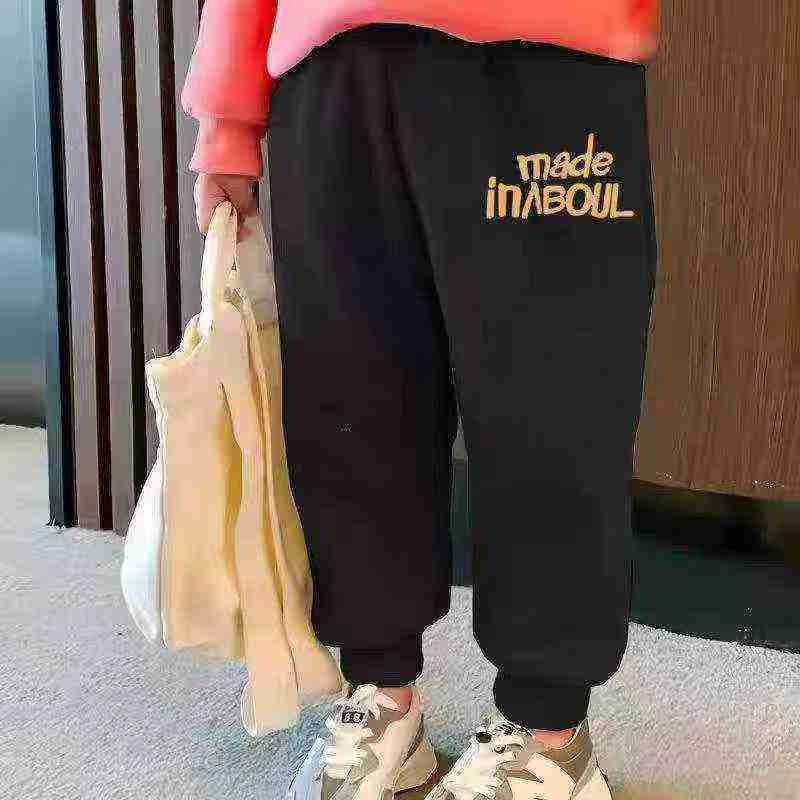Pantalones de sudadera casuales para niños, alrededor de 2300 piezas - Image 4