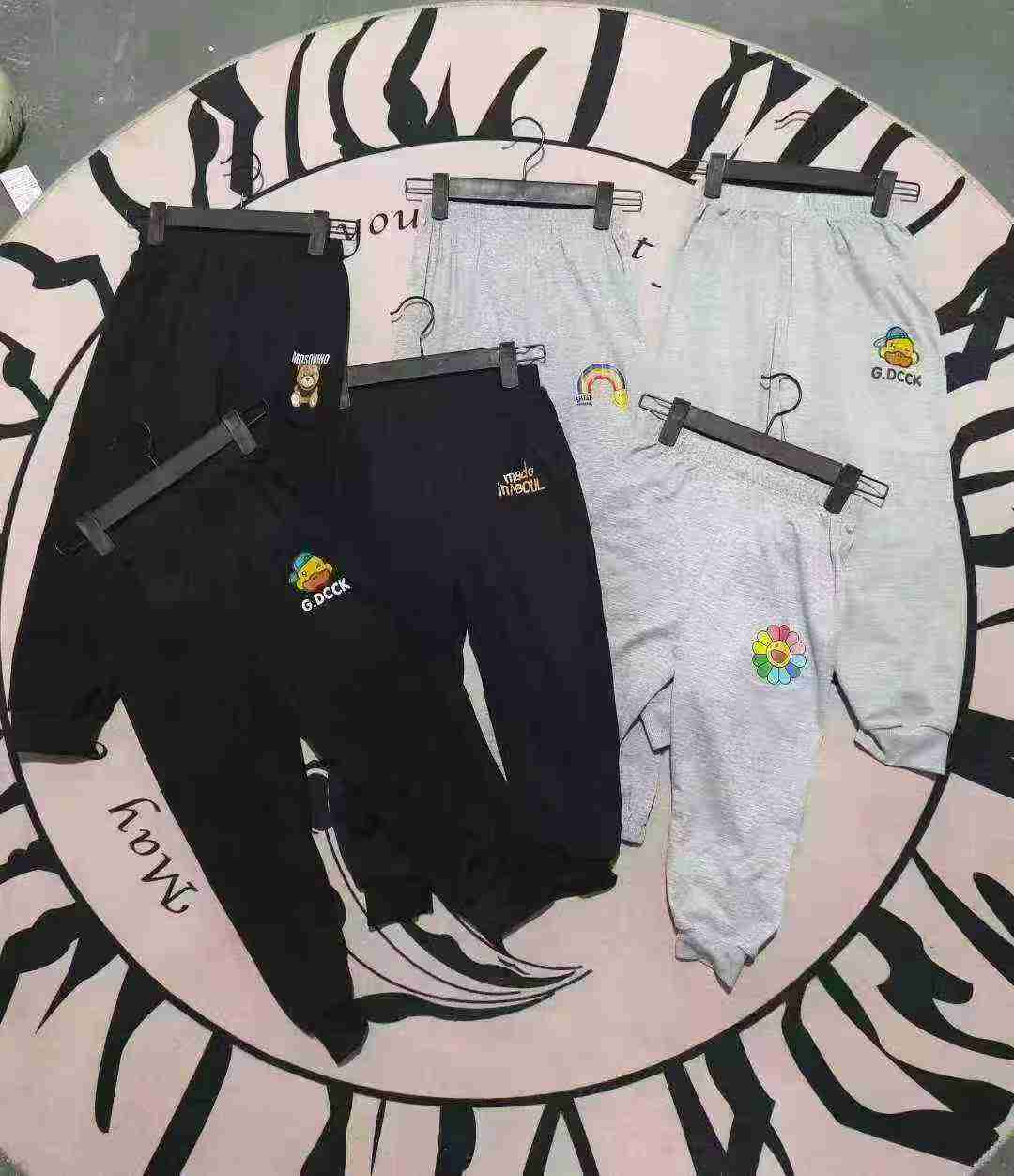 Pantalones de sudadera casuales para niños, alrededor de 2300 piezas - Image 6