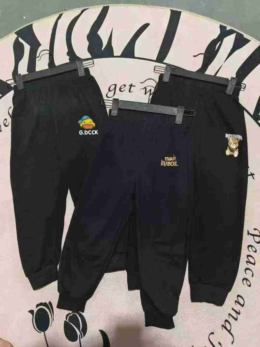 Pantalones de sudadera casuales para niños, alrededor de 2300 piezas - Image 8