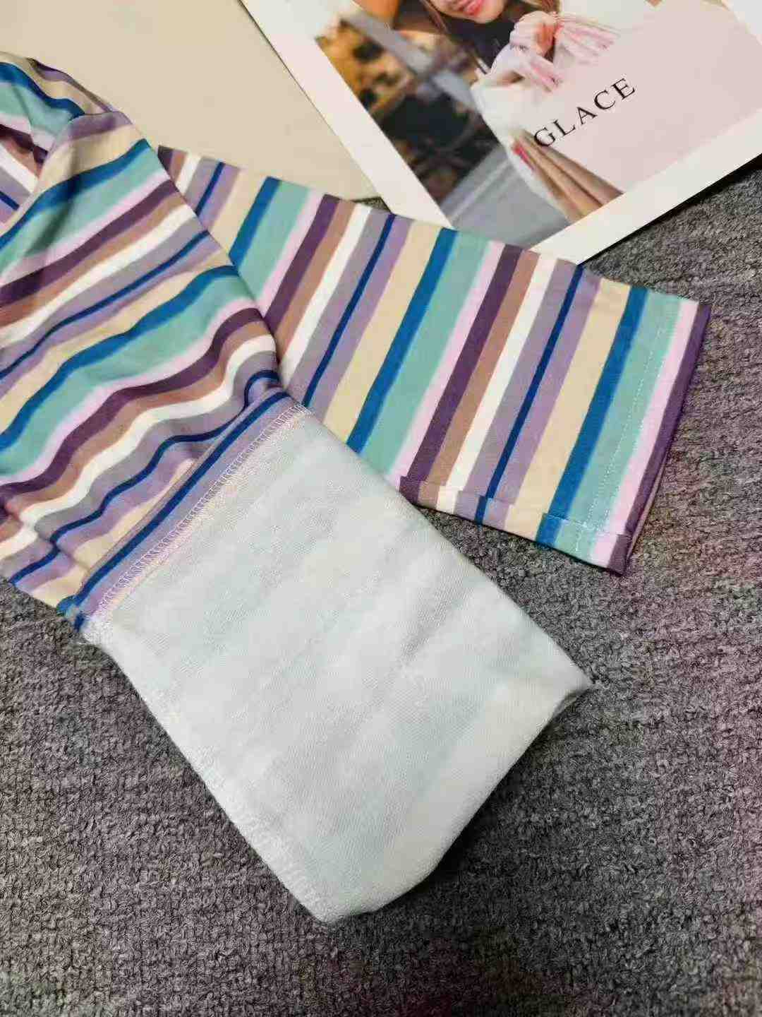 Atasan Lengan Panjang Leher Bulat Trendi Motif Garis Pelangi, Sekitar 1500 Potong - Image 9