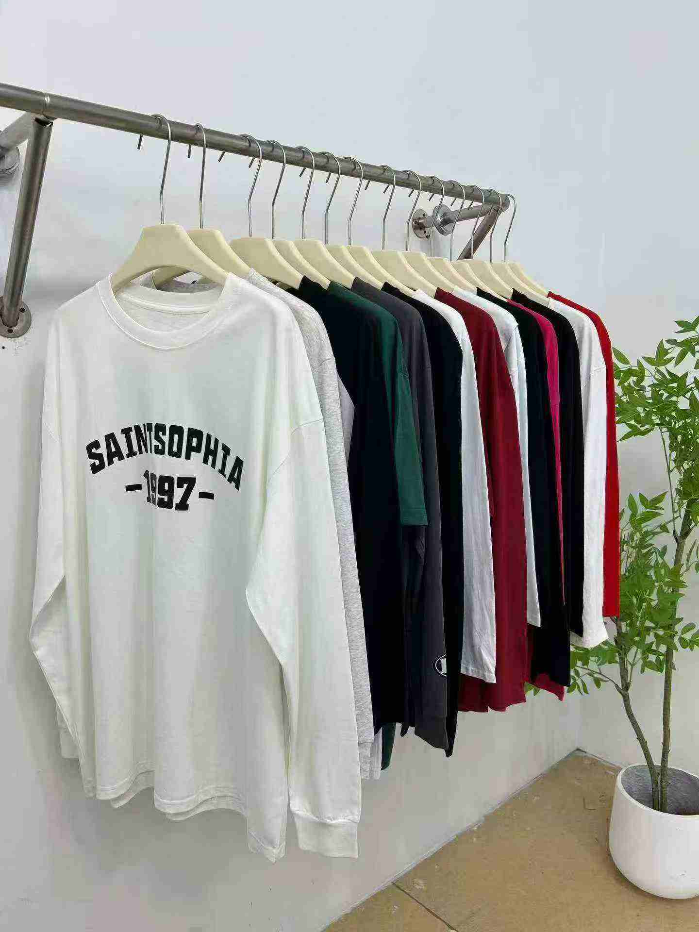 1000 Buah Kaos Lengan Panjang Leher Bulat Katun Wanita - Image 8