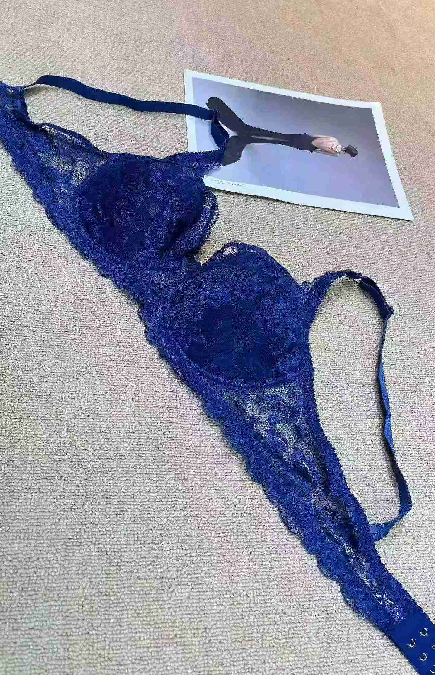 Approx 500 Pieces Women's Lace Bras - Image 8