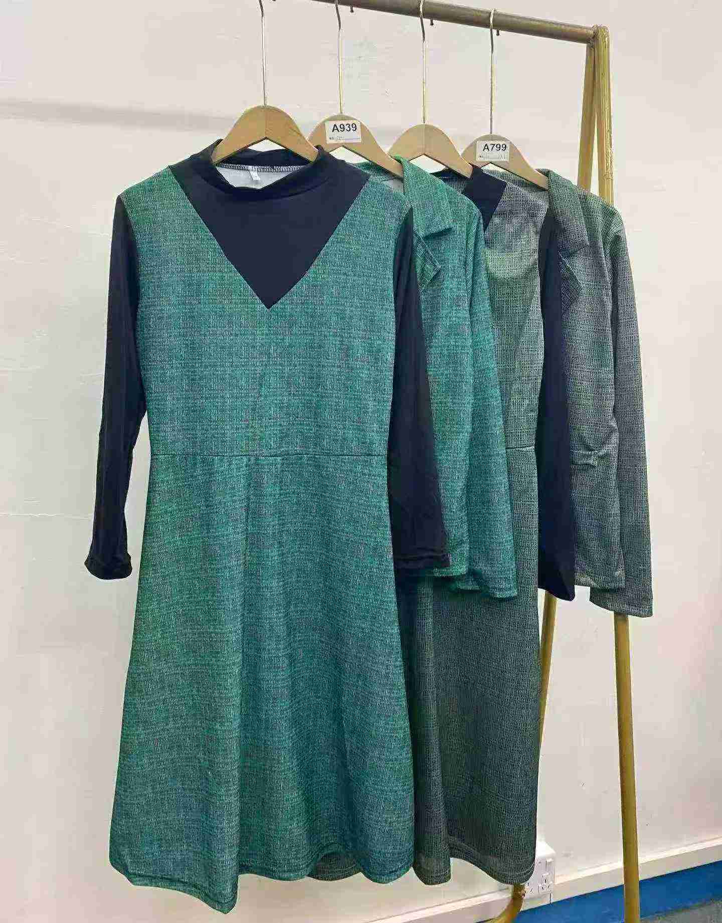150 Peças de Vestido Casaco Casual com Blocos de Cores Emendados - Image 2