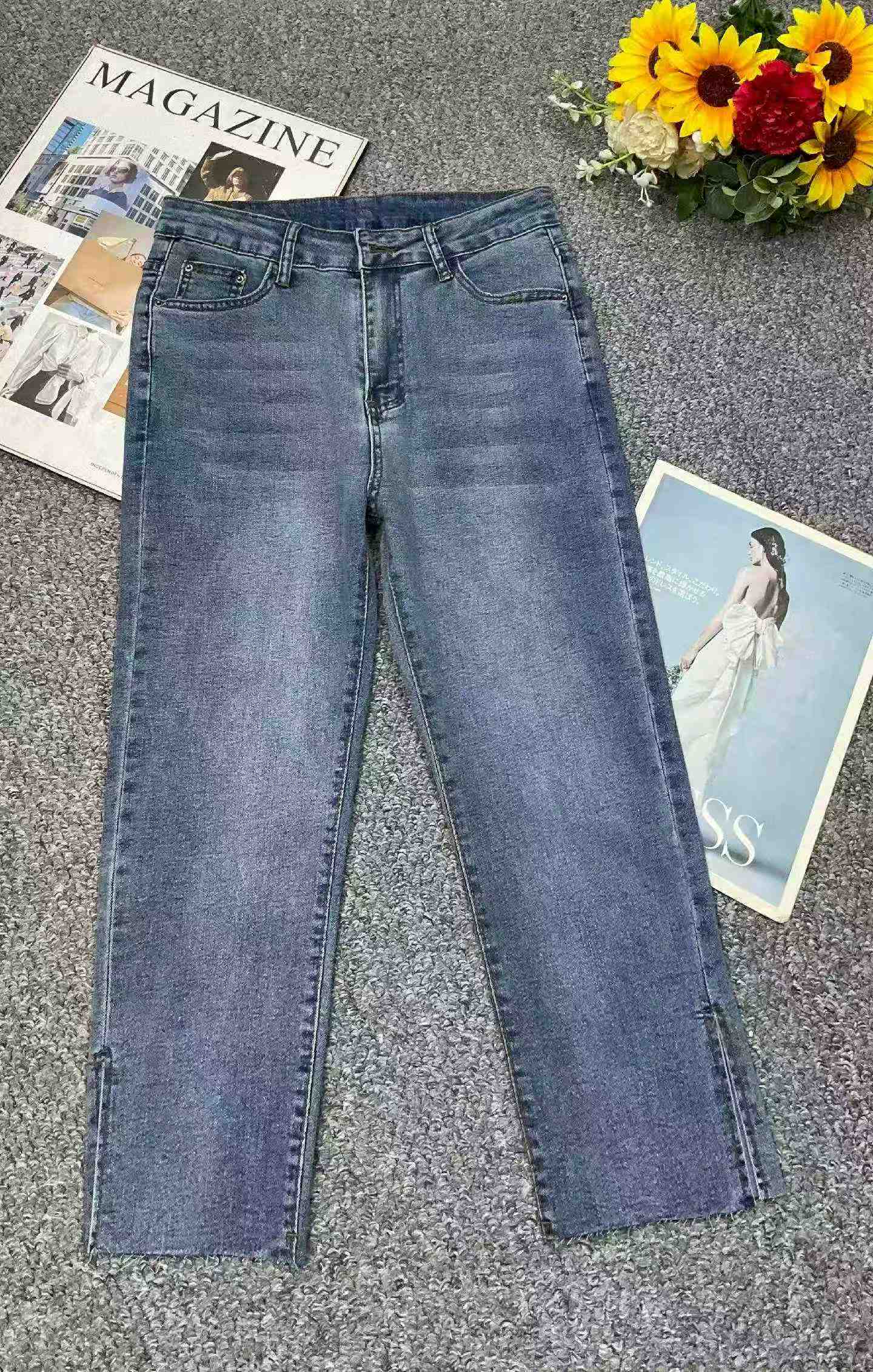 New Vintage Slit Design Jeans for Spring Summer, About 280 Pieces - Image 2