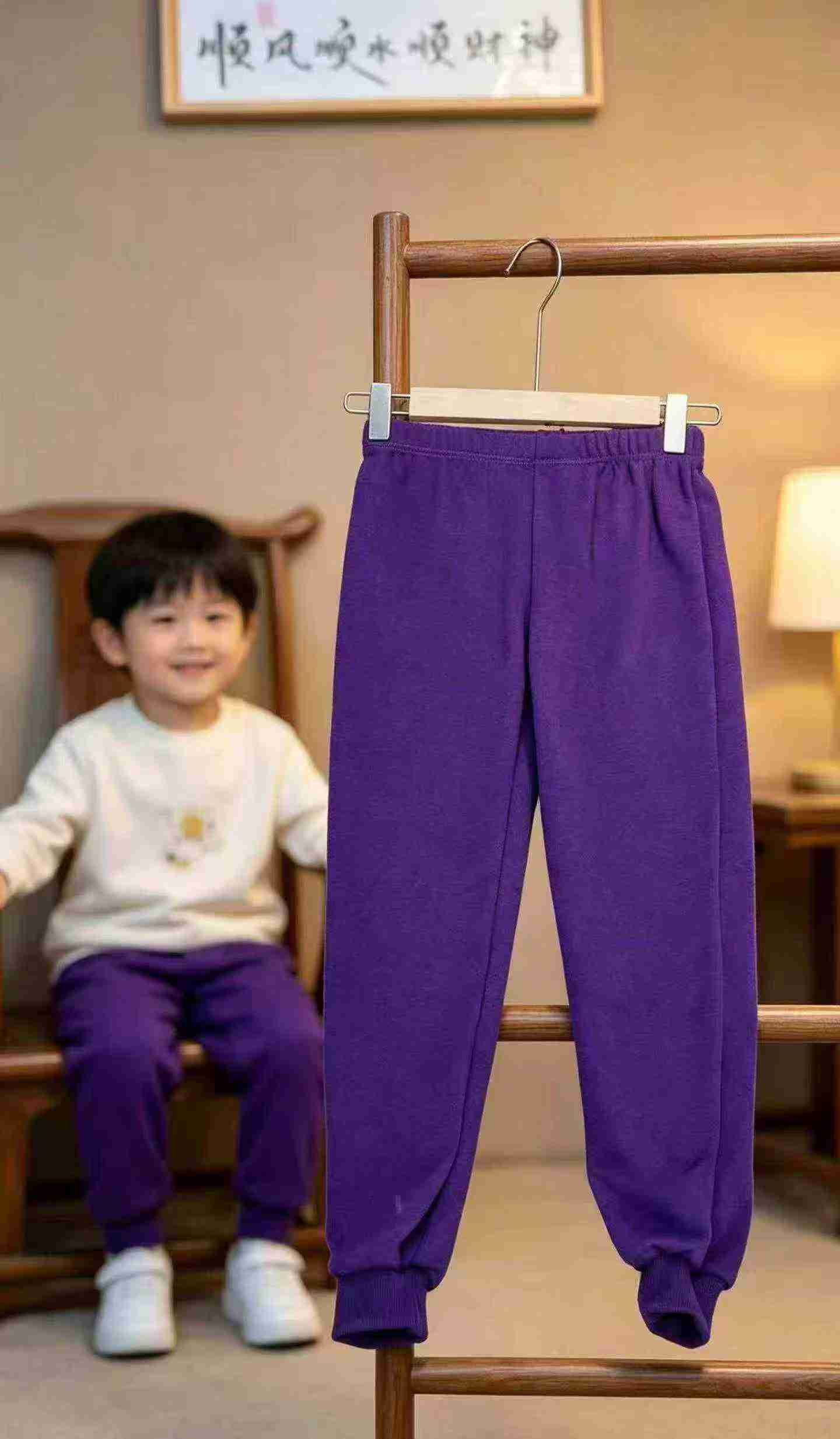 About 110 Pcs Clearance Kids Fleece Lined Sweatpants Sizes 110-160 - Image 4