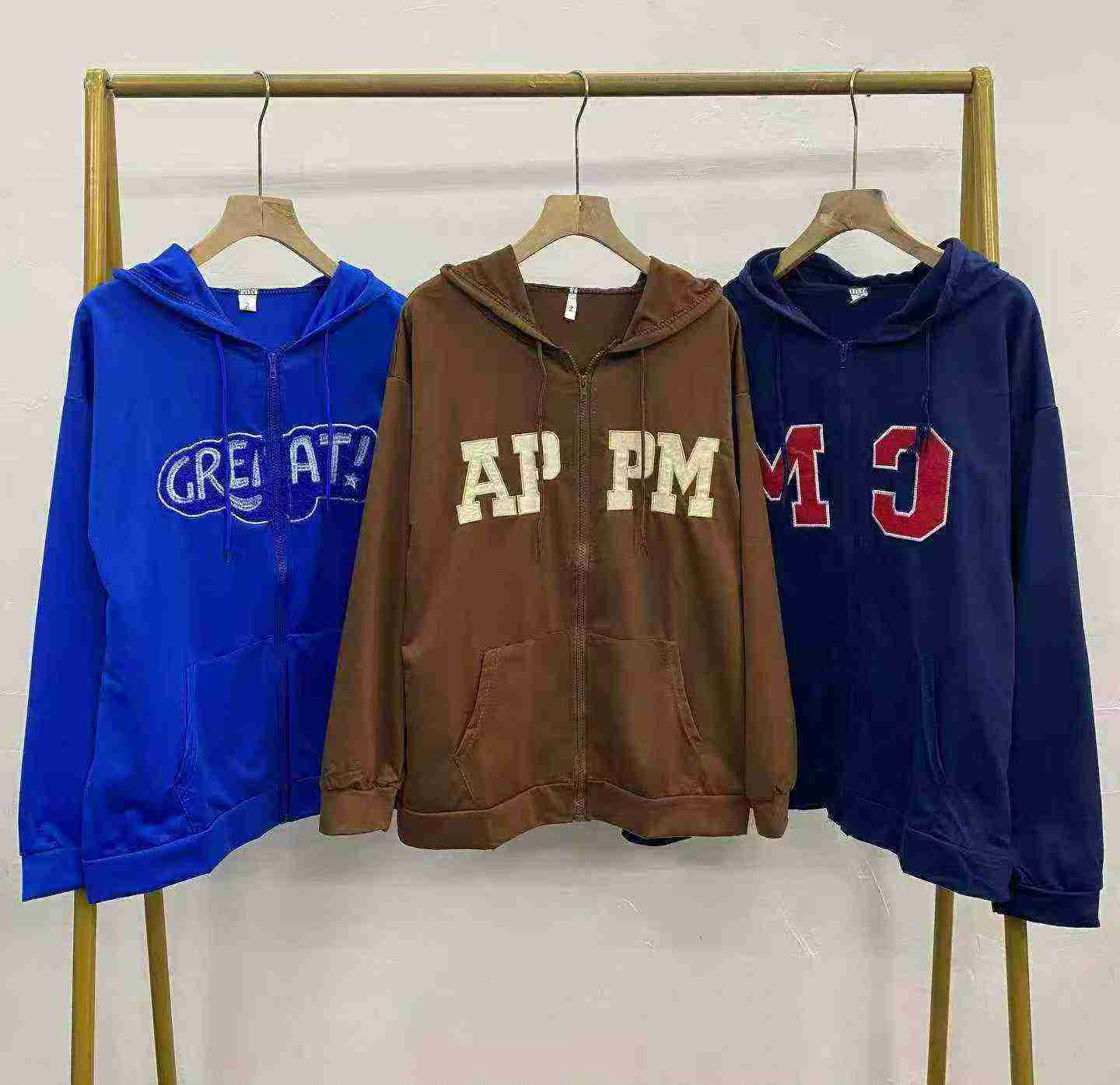192 Pcs Casual Printed Embroidered Hoodie Coat - Image 3