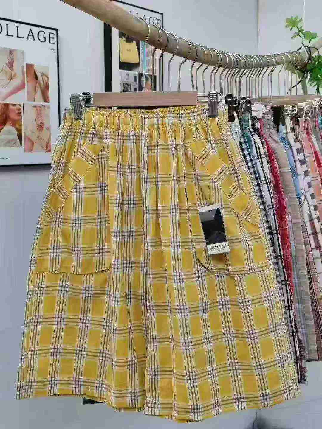 About 4000pcs Plaid Pure Cotton Casual Beach Shorts - Image 6