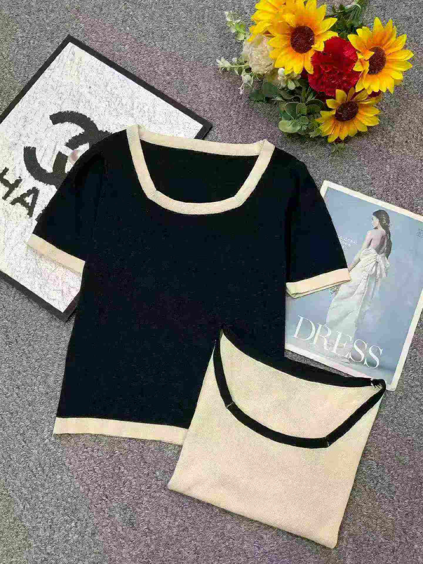 Nouveauté d'été T-shirt grande taille ample à col carré en maille de soie glacée à manches courtes, 4300 pièces - Image 4