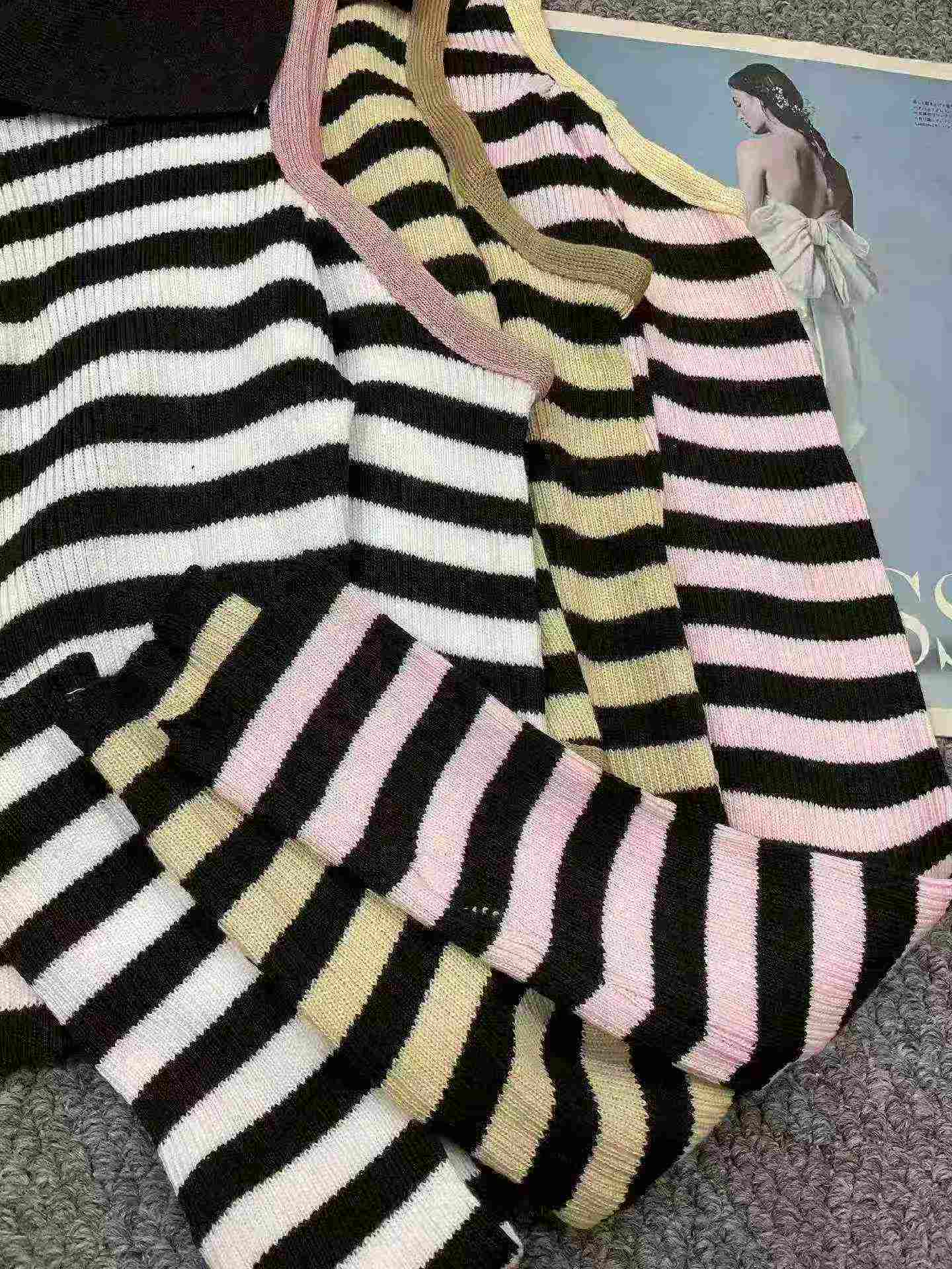 Spring Autumn New Off-shoulder Polo Collar Color-block Stripe Knit Zip Cardigan, 3070pcs, Individual Pack - Image 9