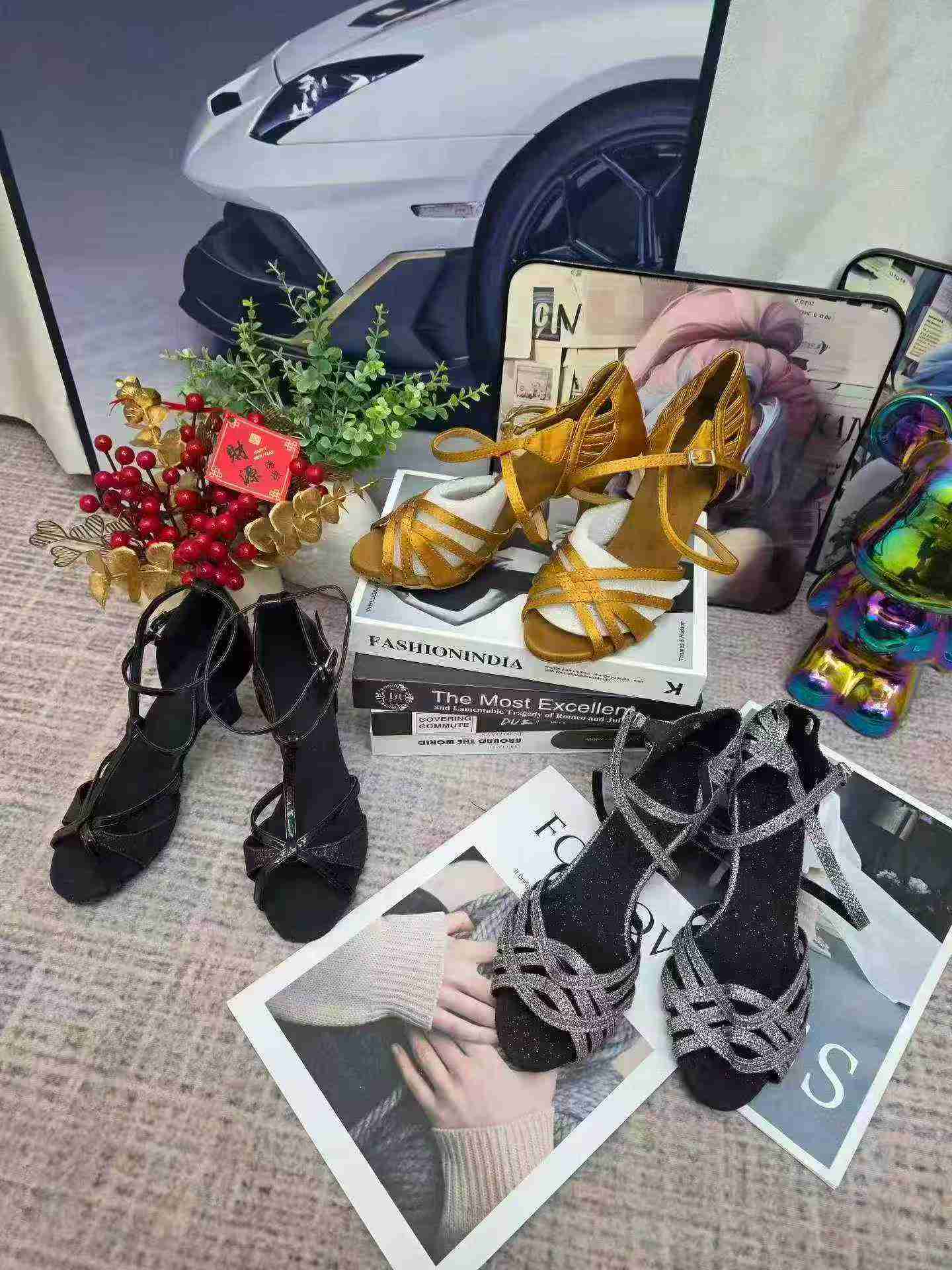 2300 Pasang Sepatu, Sebagian Besar Tipe Mid & High Top, 300 Pasang Sandal Selop, Beragam Model, Clearance Stok Borongan - Image 6