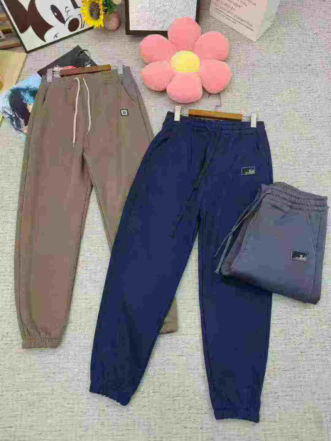 2740 Pcs Men's Fleece Lined Sweatpants - Image 4