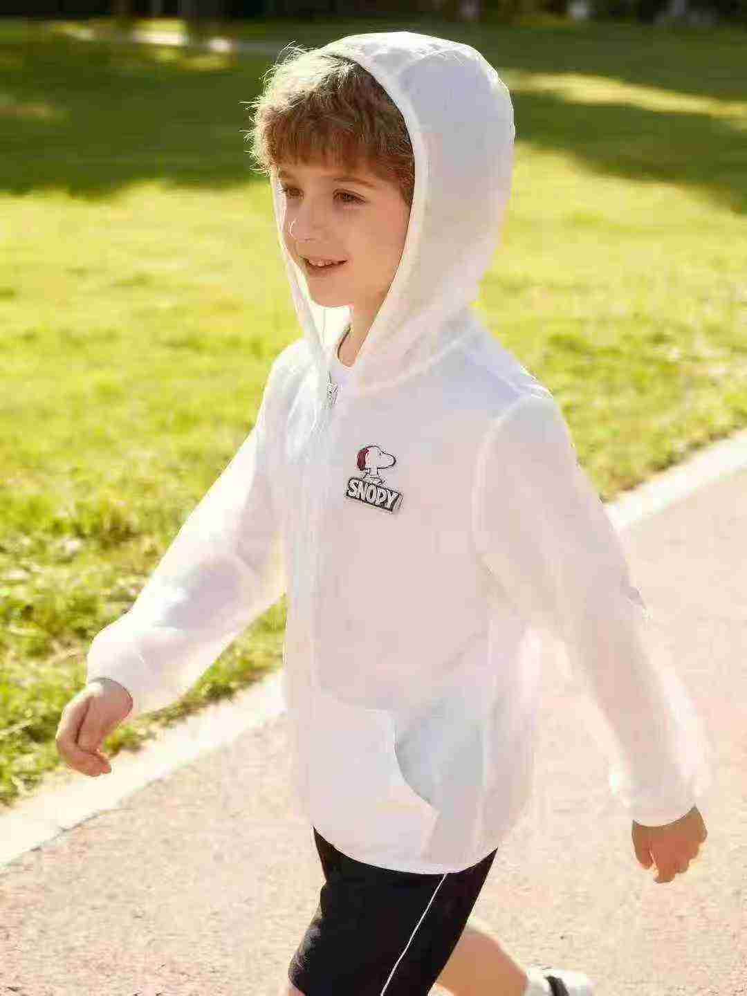 Snoopy Unisex Kids Printed Hooded Sun Protection Jacket About 8000 Pcs - Image 4