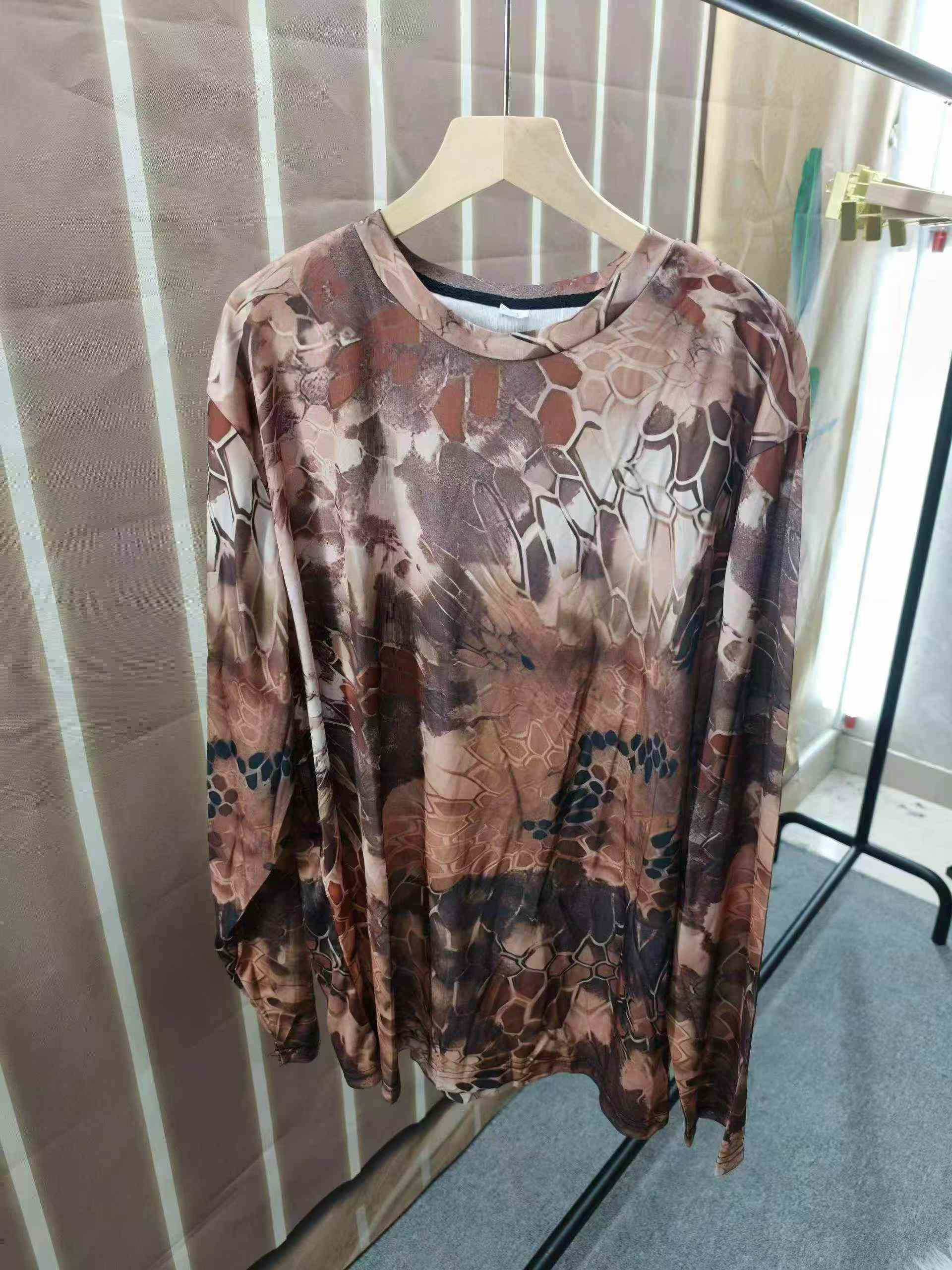 2 Complete Designs Men's 3D Printed Long Sleeve T-Shirts Bulk Clearance - Image 2