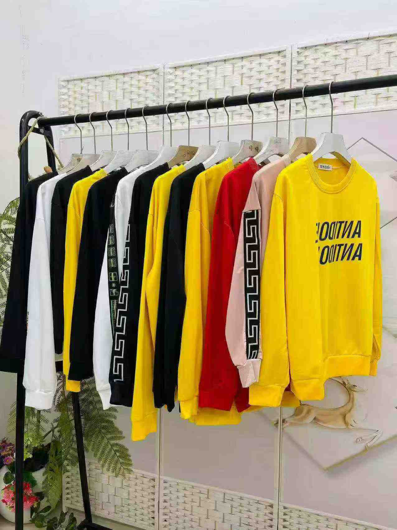 Sudaderas delgadas para mujer, un total de 1105 piezas, liquidación - Image 4