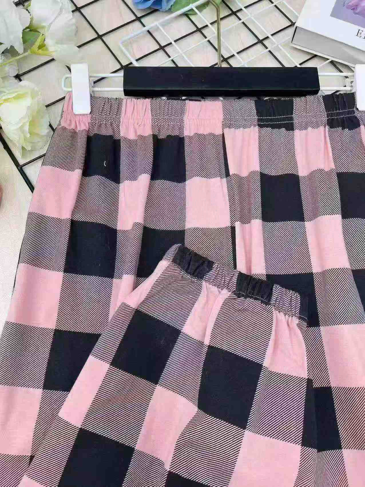 239 Pcs Trendy High Waisted Plaid Jogger Pants - Image 2