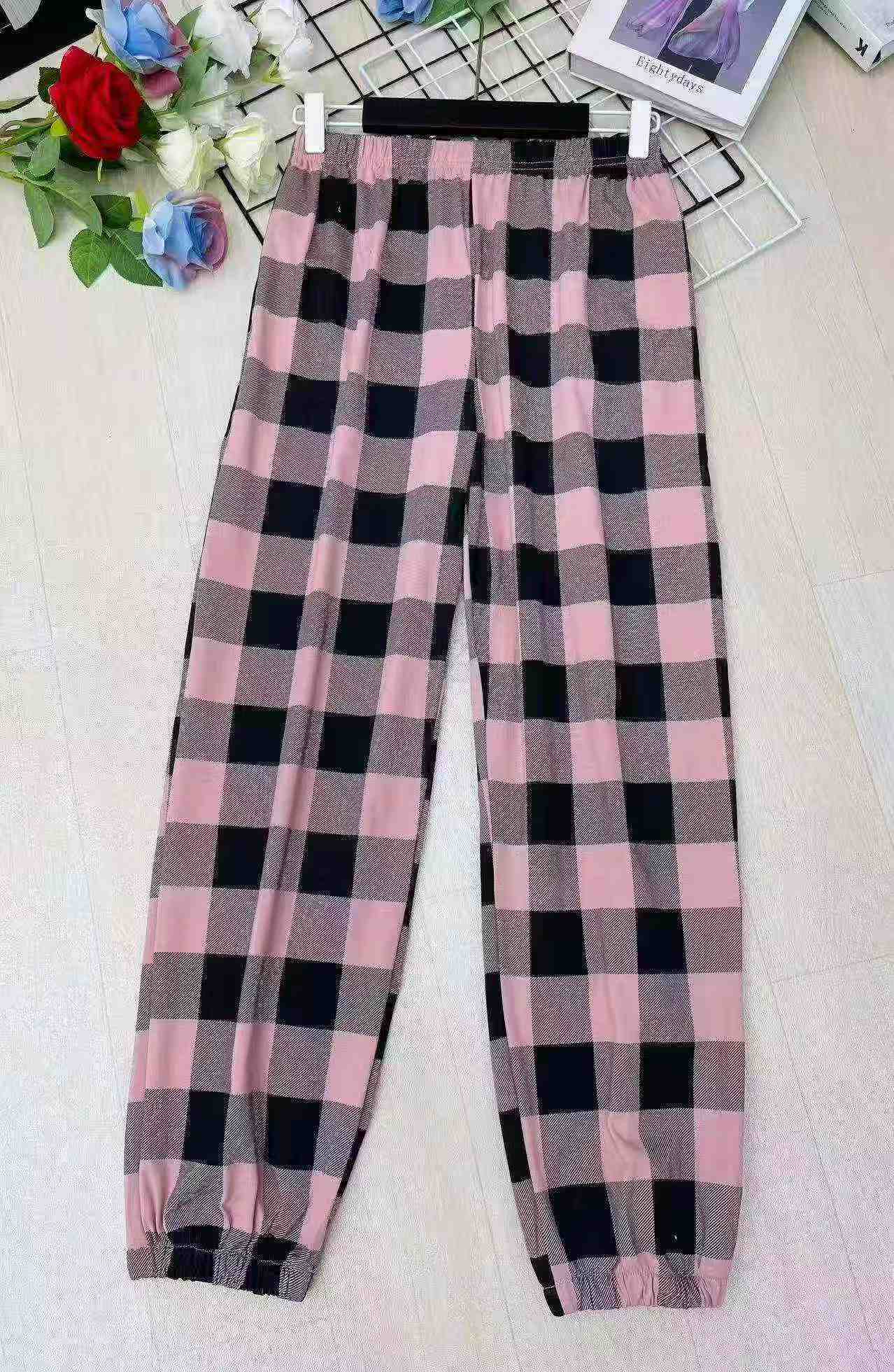 239 Pcs Trendy High Waisted Plaid Jogger Pants - Image 3