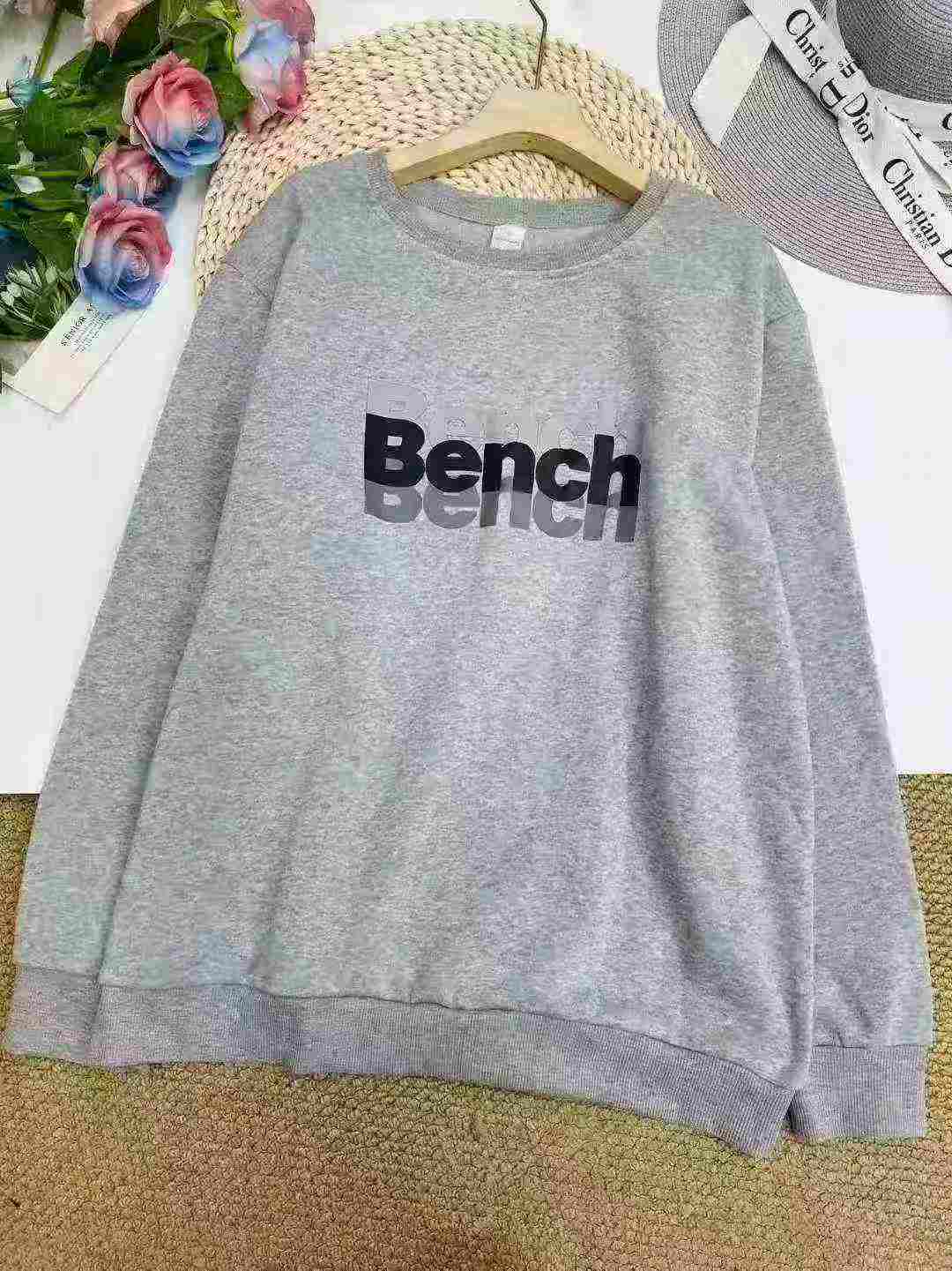 Women's Fleece Crewneck Sweatshirts, 352 Pieces Clearance Stock - Image 4
