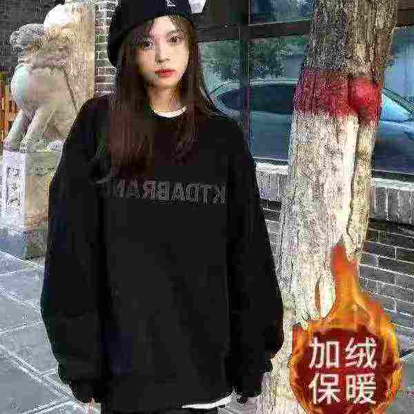 Women's Fleece Crewneck Sweatshirts, 352 Pieces Clearance Stock - Image 5