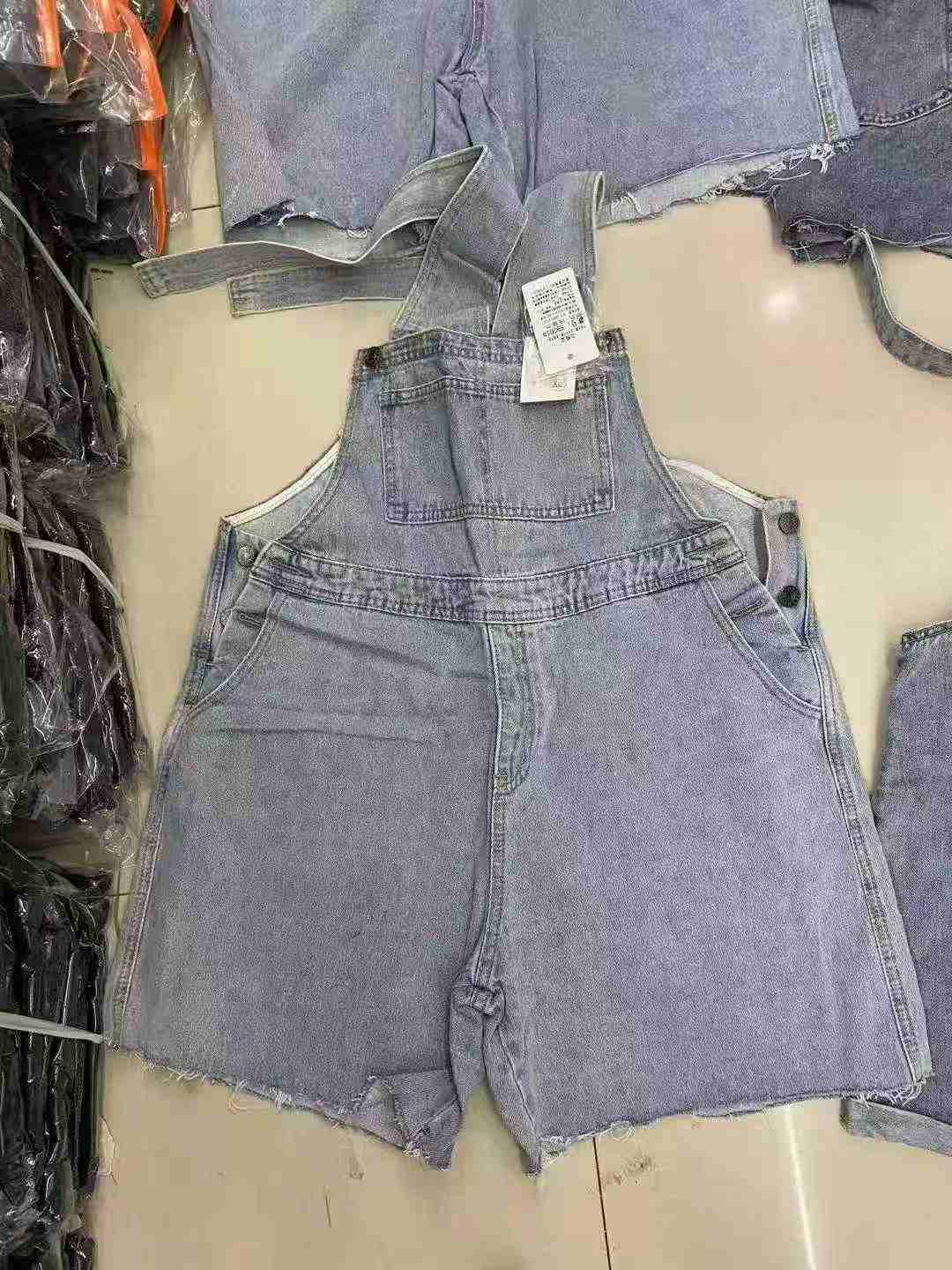 2000 Pcs Washed Mixed Denim Overall Shorts & Skirts Bulk Clearance Wholesale - Image 7