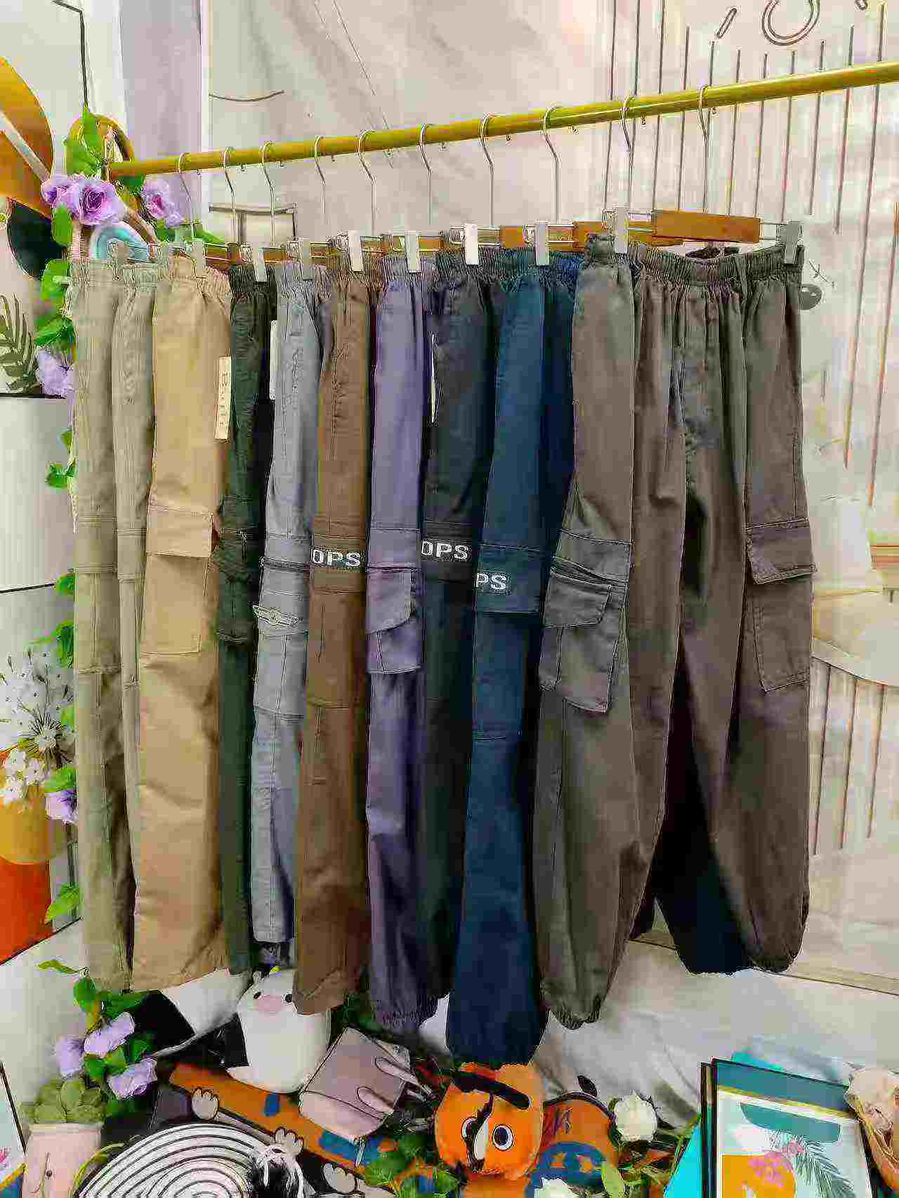 2888 Pieces Cargo Pants Straight & Cuff Sizes XL-3XL Clearance - Image 2