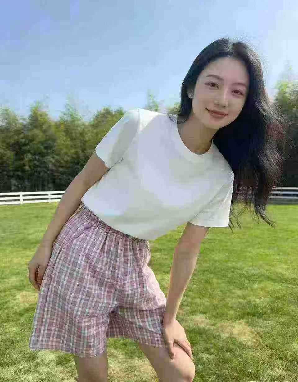 กางเกงขาสั้นลายสก๊อตทรงหลวม เอวสูง มีเชือกรัดเอว รวมทั้งหมด 715 ตัว - Image 1