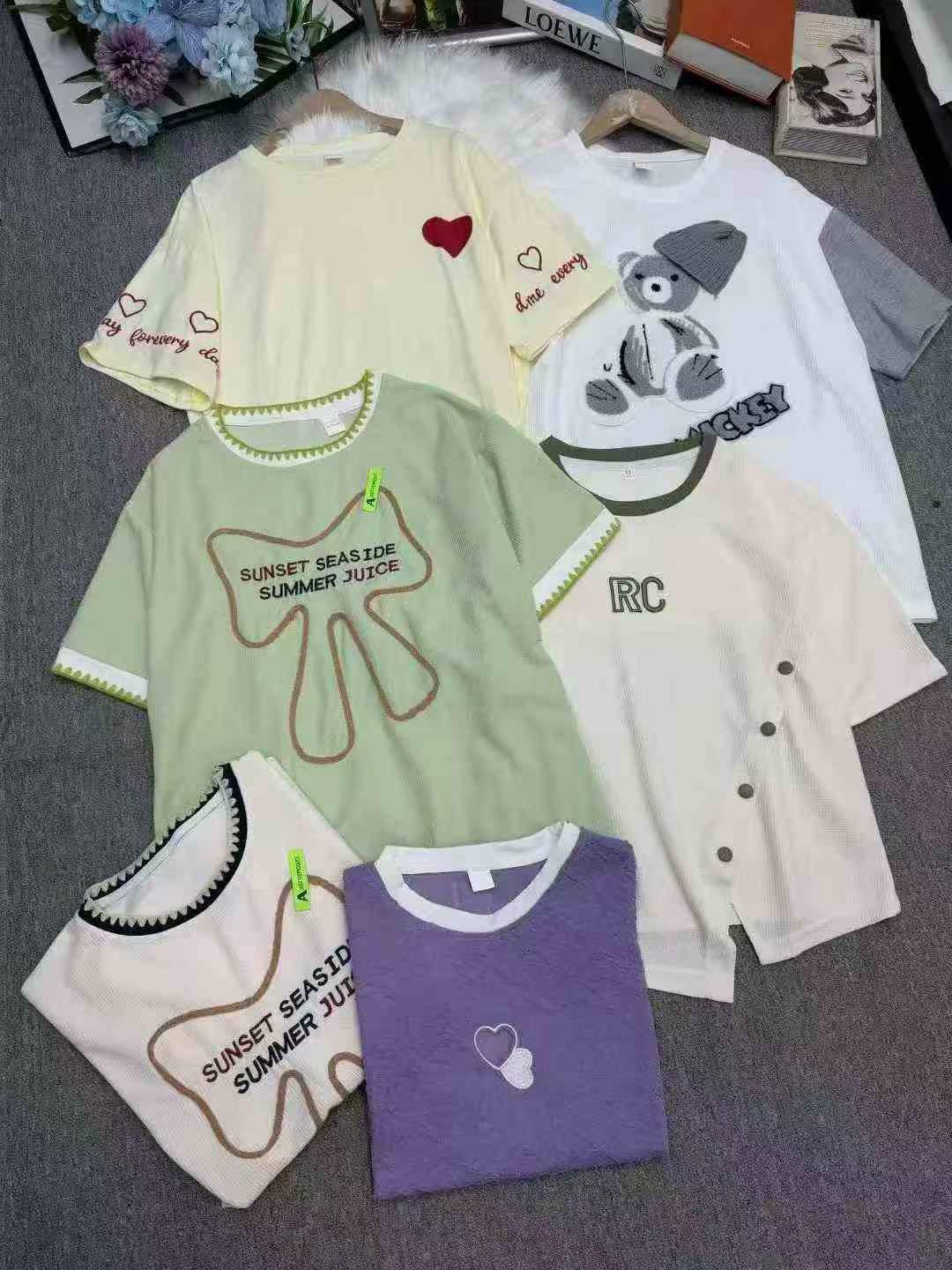 Korean Fashion Mixed Women Waffle T-shirts, Total 8570 Pieces - Image 1