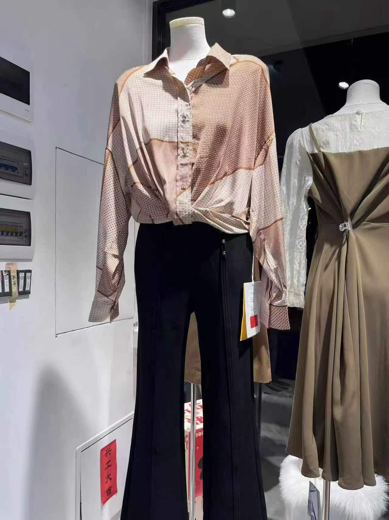 653件杂款服装库存清仓批发 - Image 1