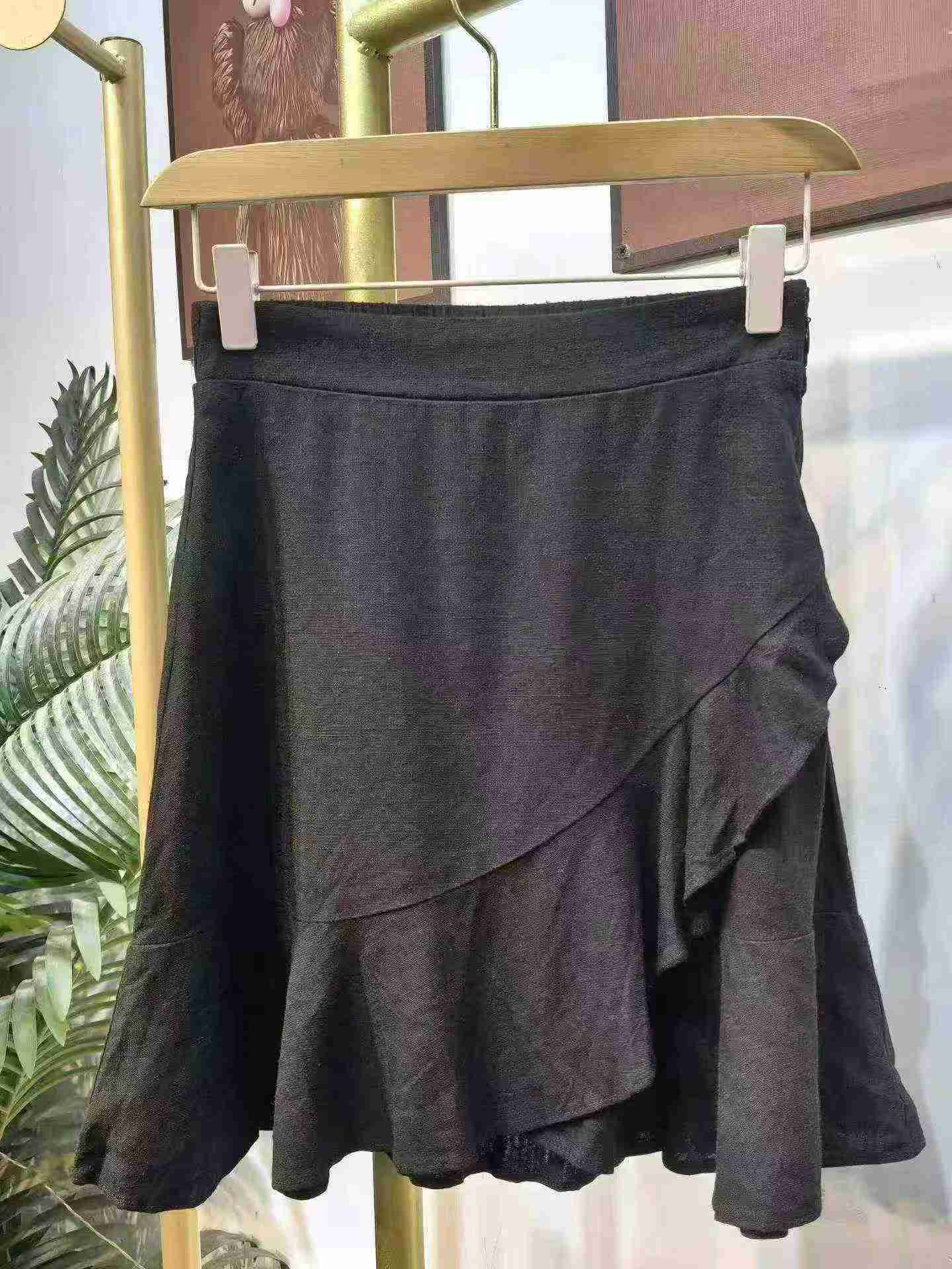 543 Pieces Dotti Australian Fast Fashion Women's Sexy Ruffled Linen Short Skirts - Image 1