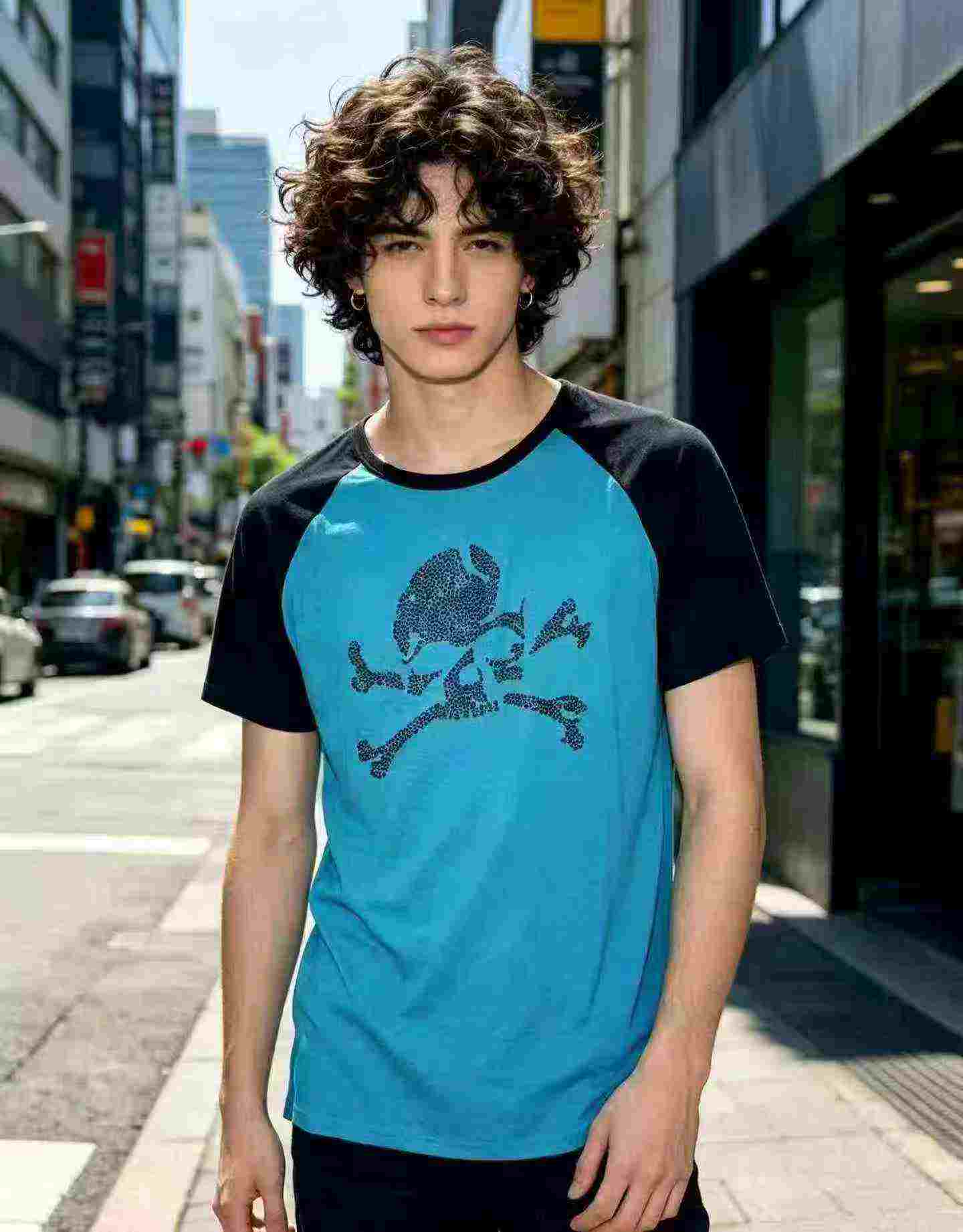 336 Pcs Same Brand Dark High Street Men's Short Sleeve T-shirts - Image 1