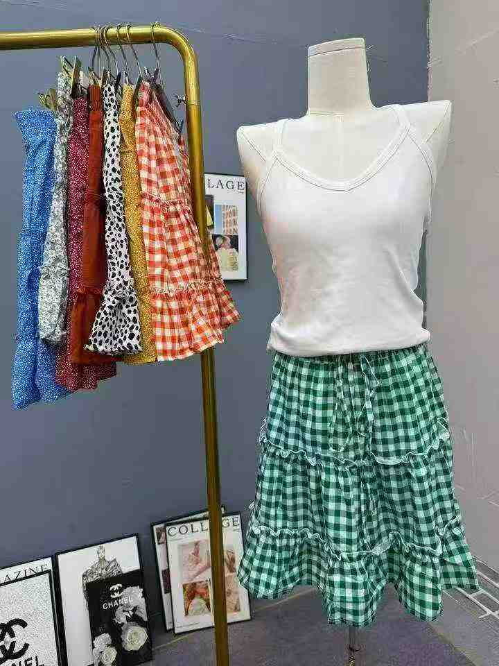 Women's Vintage High Waist Plaid Pleated Mini Skirt 1173 Pieces - Image 1