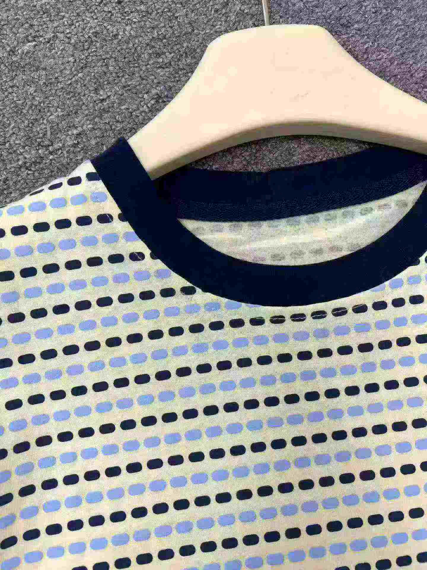 3000 Pieces Women's Summer Cotton Striped Short Sleeve T-Shirts - Image 1