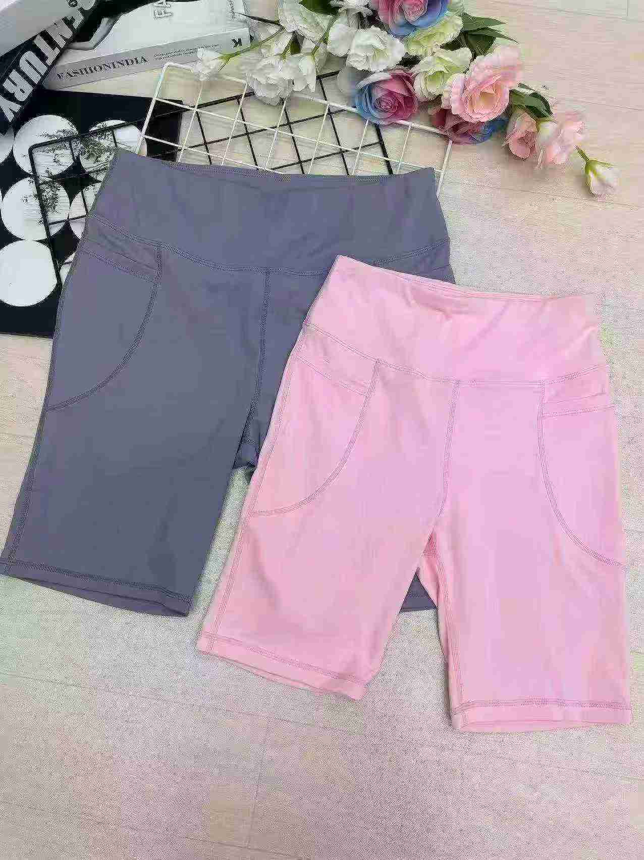 Yoga Shorts, 795 Pieces Clearance Wholesale - Image 1