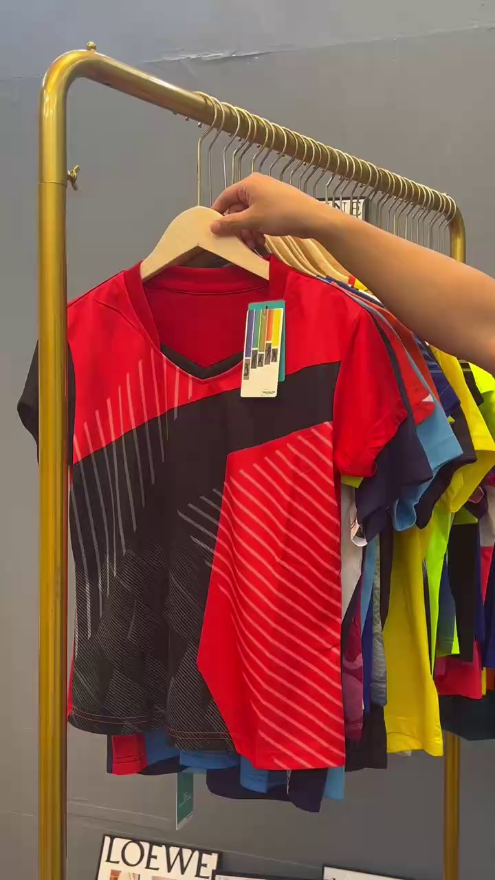 About 7300 Pcs Branded Women's Sports Tops - Image 2