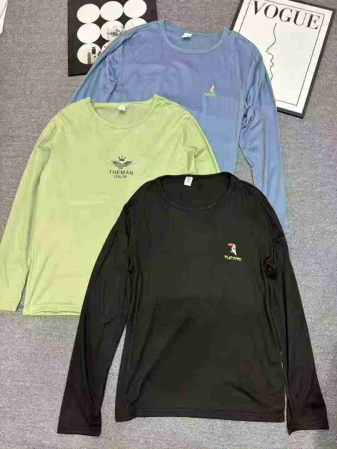 23285 Keping T-shirt Lengan Panjang Nipis Lelaki untuk Musim Bunga dan Musim Luruh - Image 1