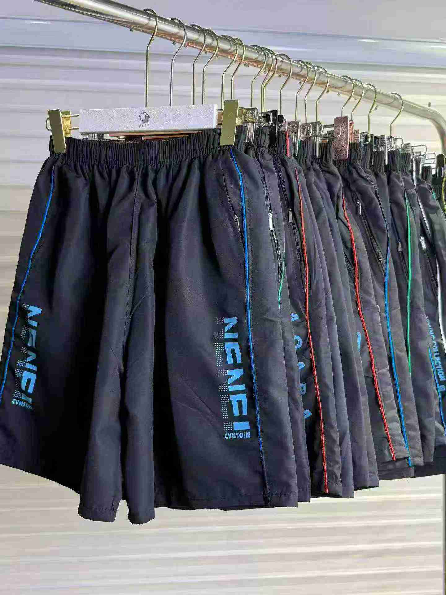 30000 Pieces Ice Cool Quick Dry Five-inch Shorts - Image 1