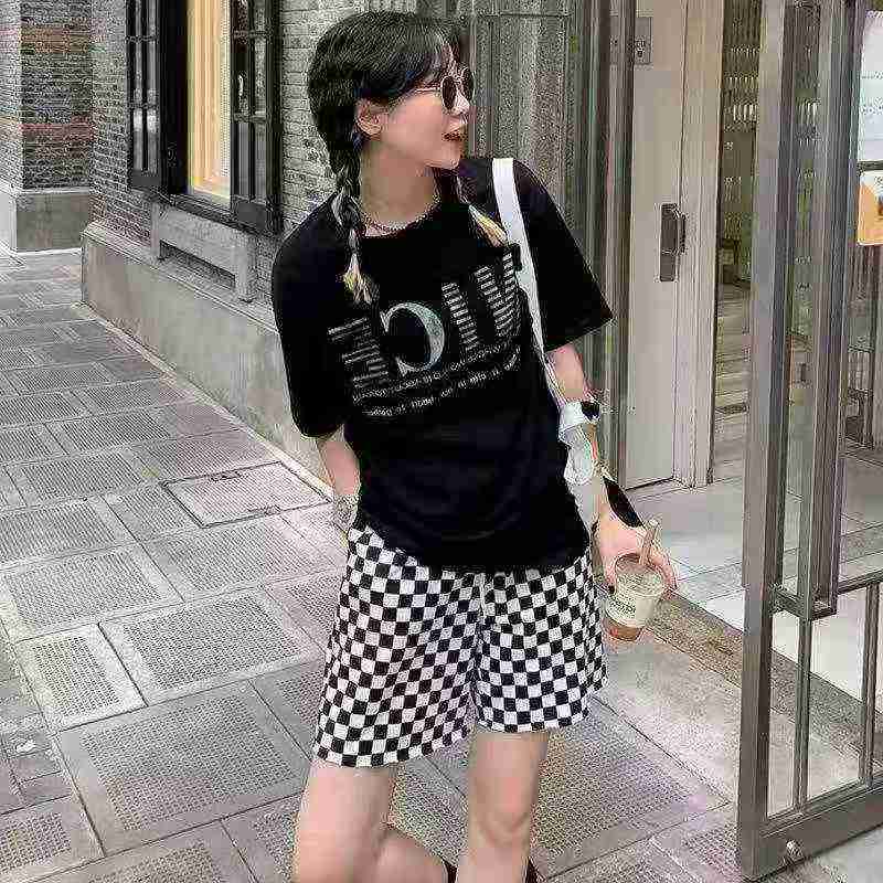 110PCS Trendy Plaid Loose Casual Shorts Unisex Summer, Size M to 3XL Individual Packing - Image 1