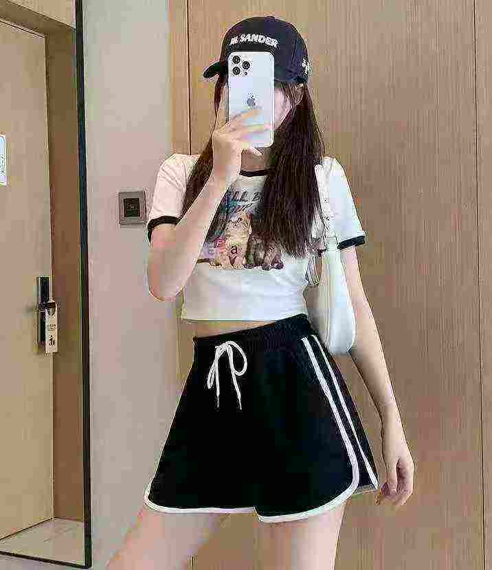 796 Pieces Casual Sports Wide Leg Shorts - Image 1