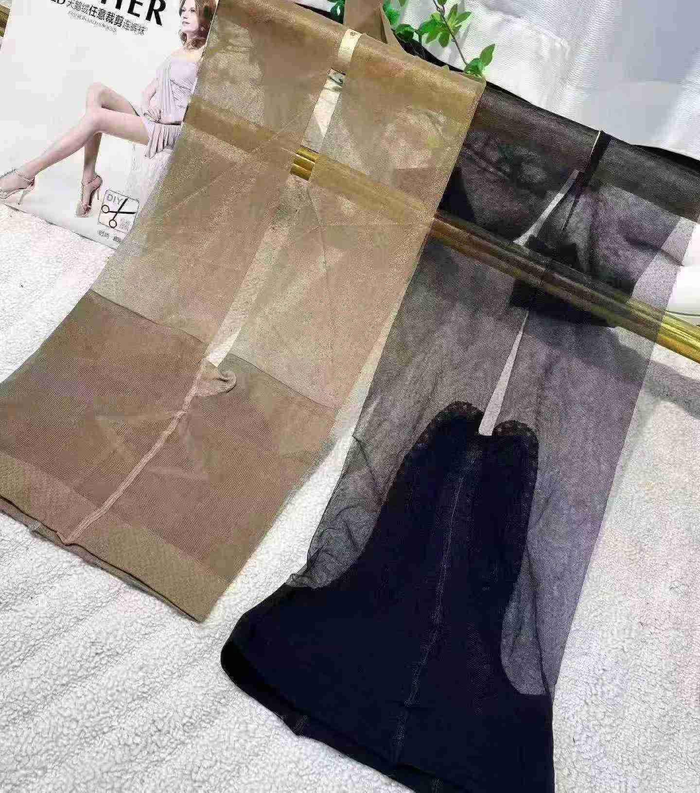 About 230 Pcs Summer 3D Ultra-thin Invisible T-crotch Pantyhose - Image 1