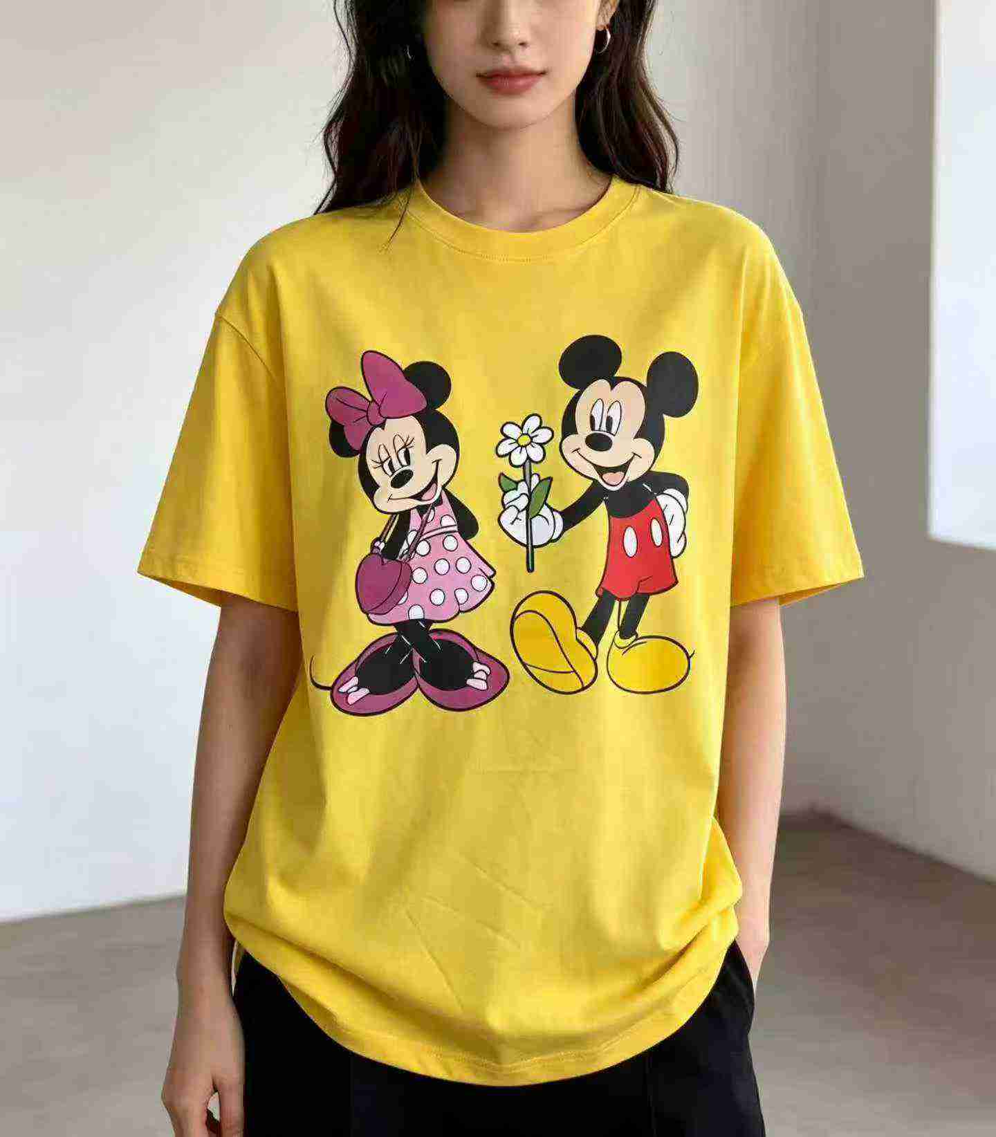 18600 Pcs Loose Oversized Printed Short Sleeve T-shirts Wholesale Stock - Image 1