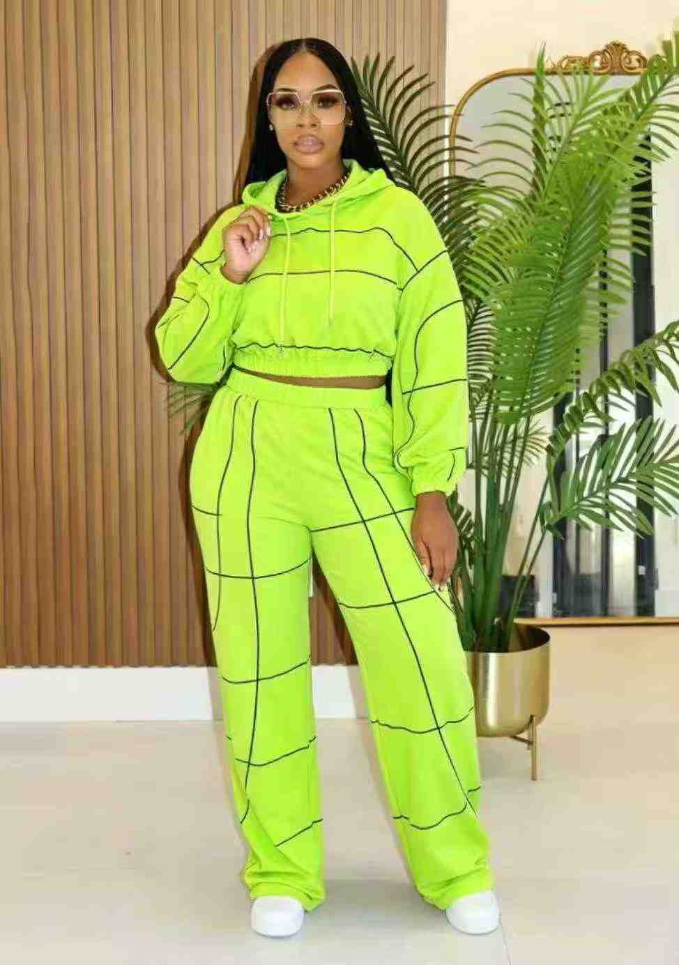 107 Sets Women's Casual Hoodie & Sweatpant Set - Image 1