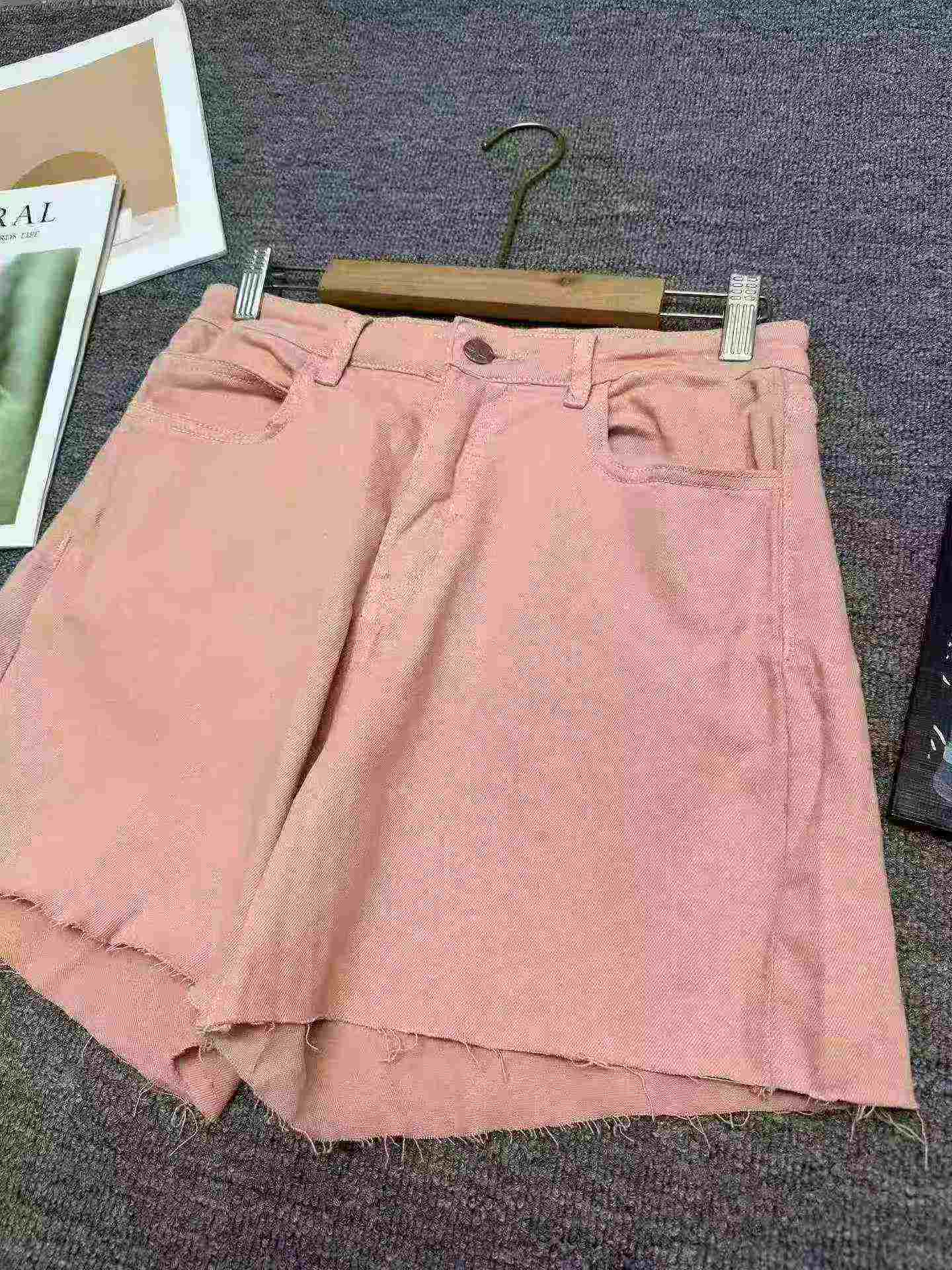 Around 128pcs High Quality Women's High Waist Slim Pink Denim Shorts - Image 1