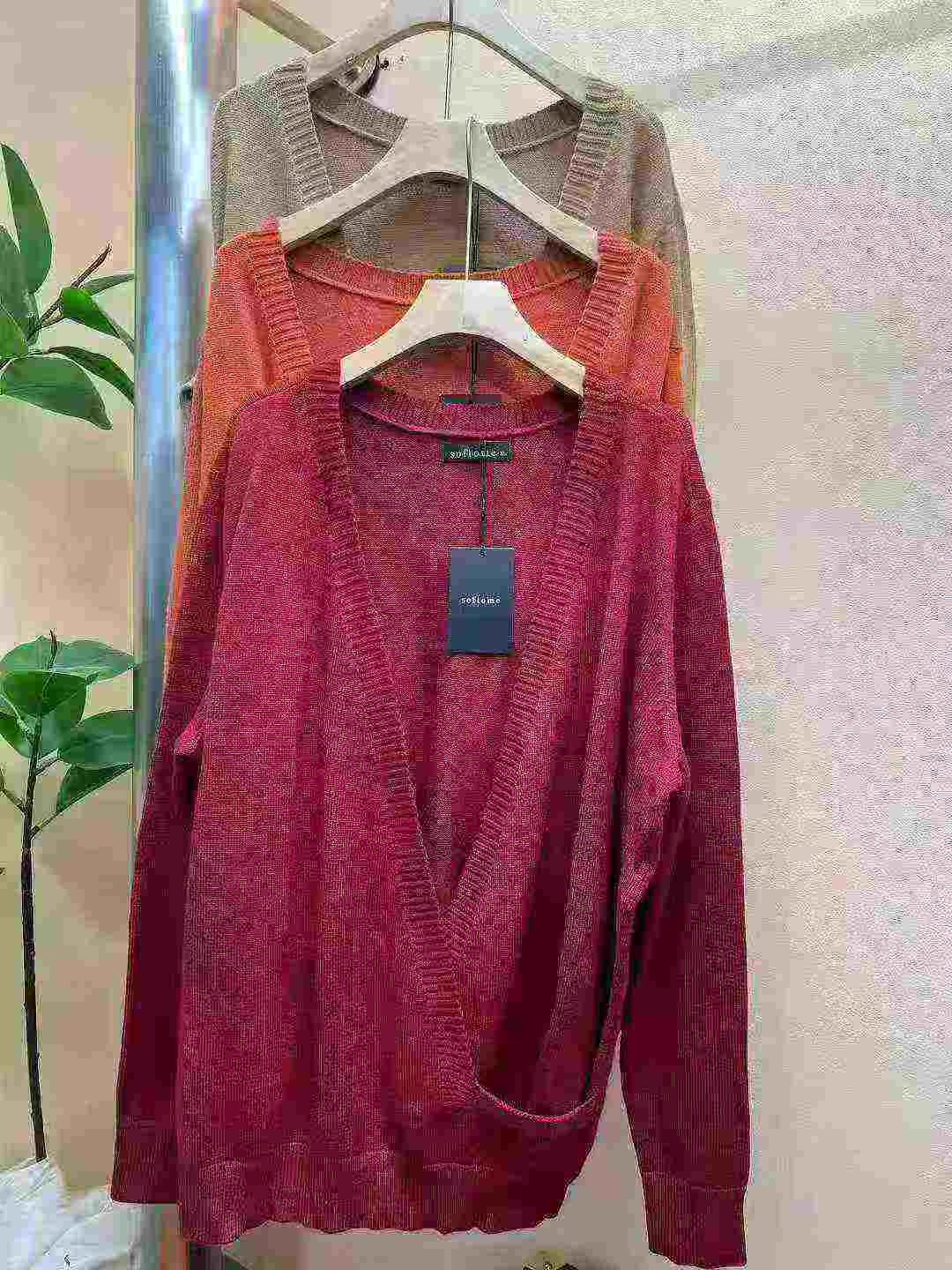 Plus Size Women's Knit V-neck Cardigan, 237 Pieces, Multiple Colors, S-4XL - Image 1