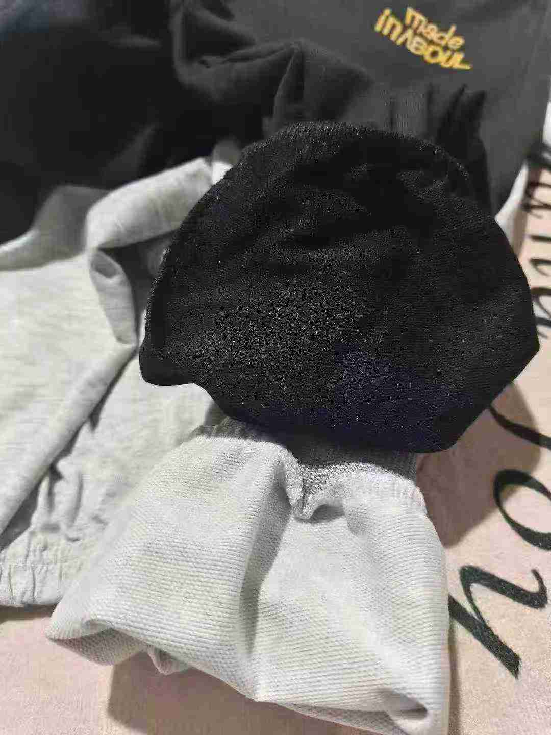 Pantalones de sudadera casuales para niños, alrededor de 2300 piezas - Image 1