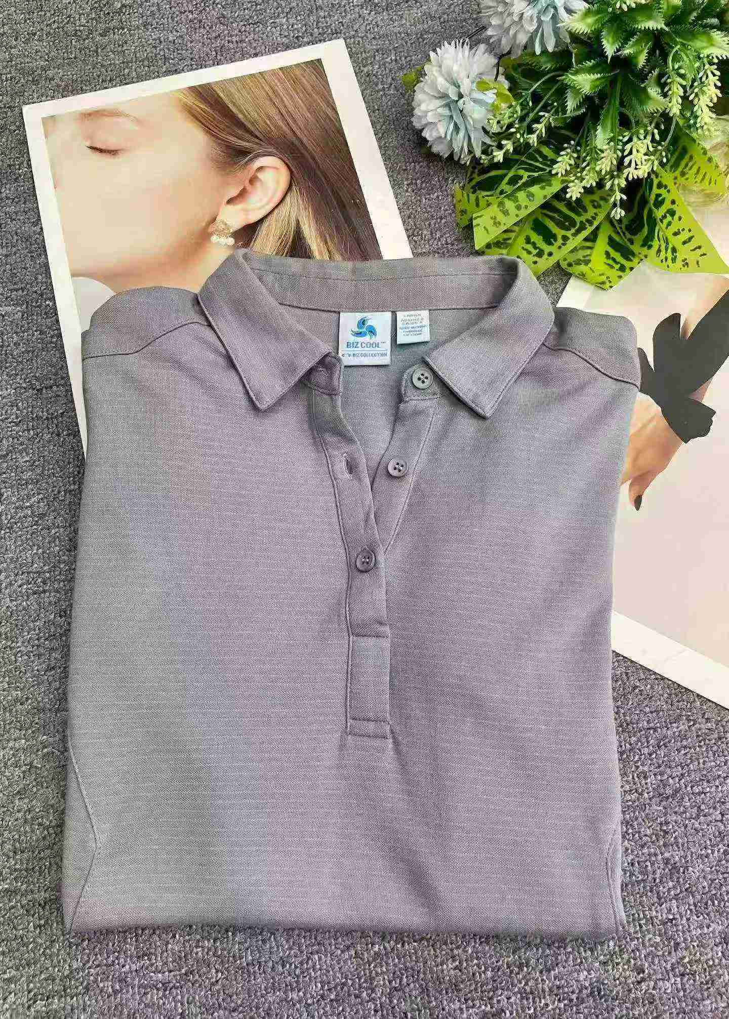 1134 Pieces Solid Color Short Sleeve Lapel Polo Shirts - Image 1